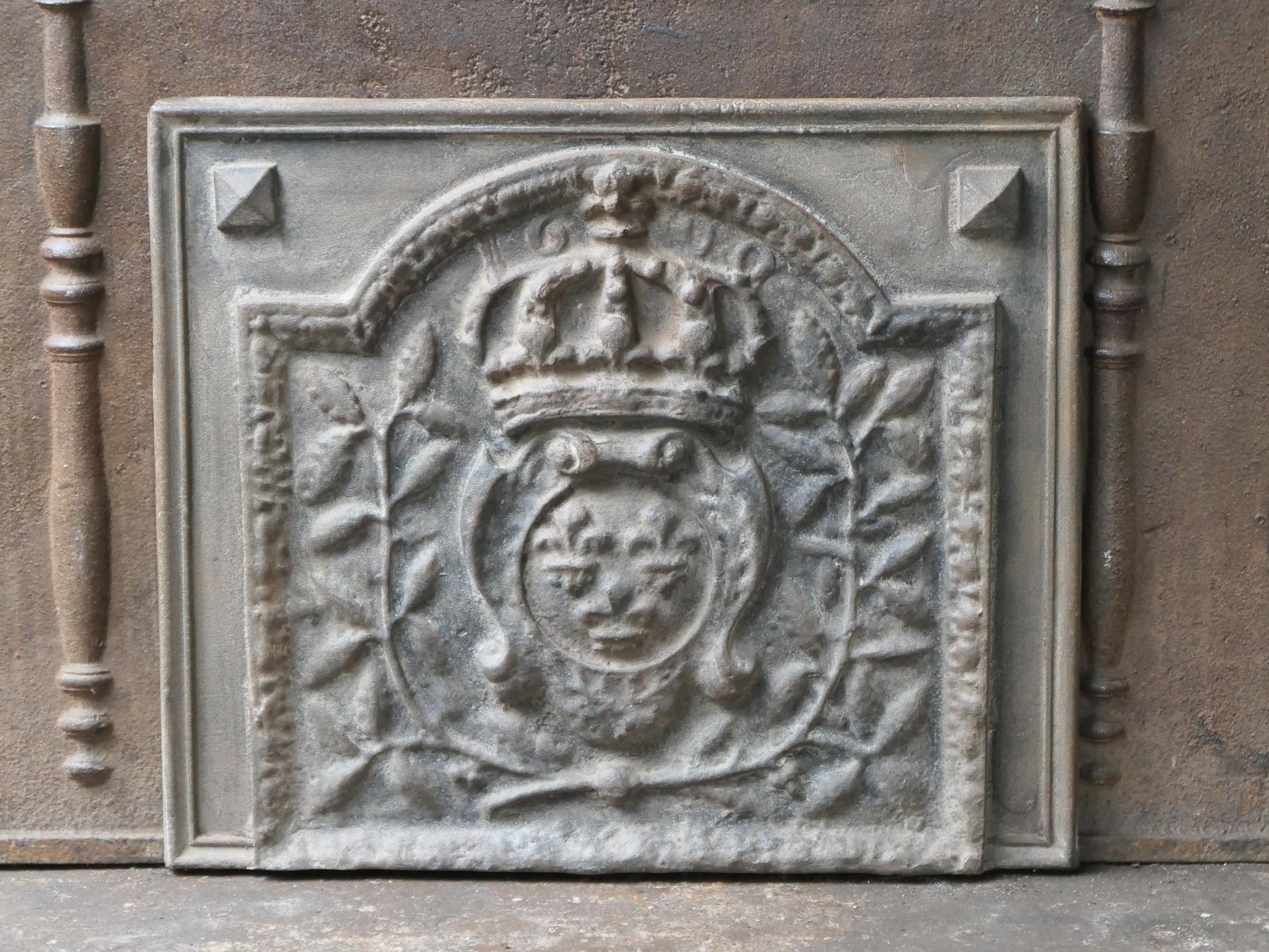 French Louis XV Style 'Arms of France' Fireback / Backsplash, 20th Century In Good Condition In Amerongen, NL