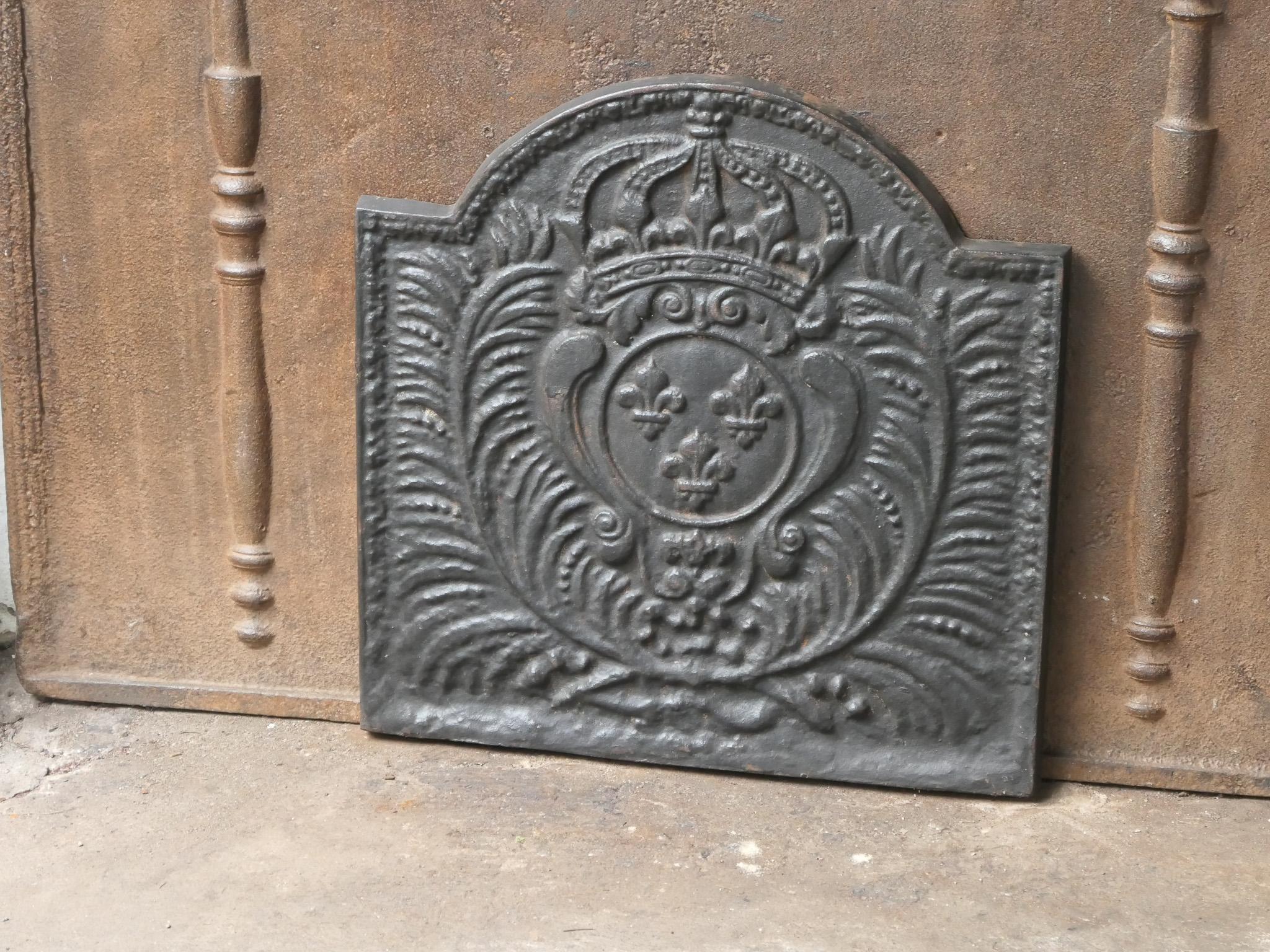 Plaque de cheminée française de style Louis XV « Arms of France » Bon état - En vente à Soest, NL