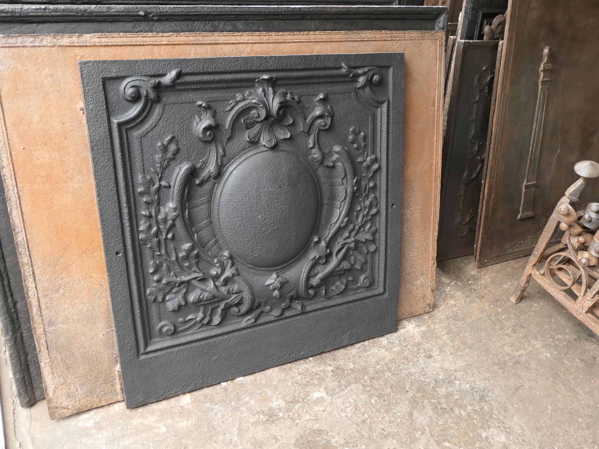 French Louis XV Style Arms of France Fireback / Backsplash For Sale 2