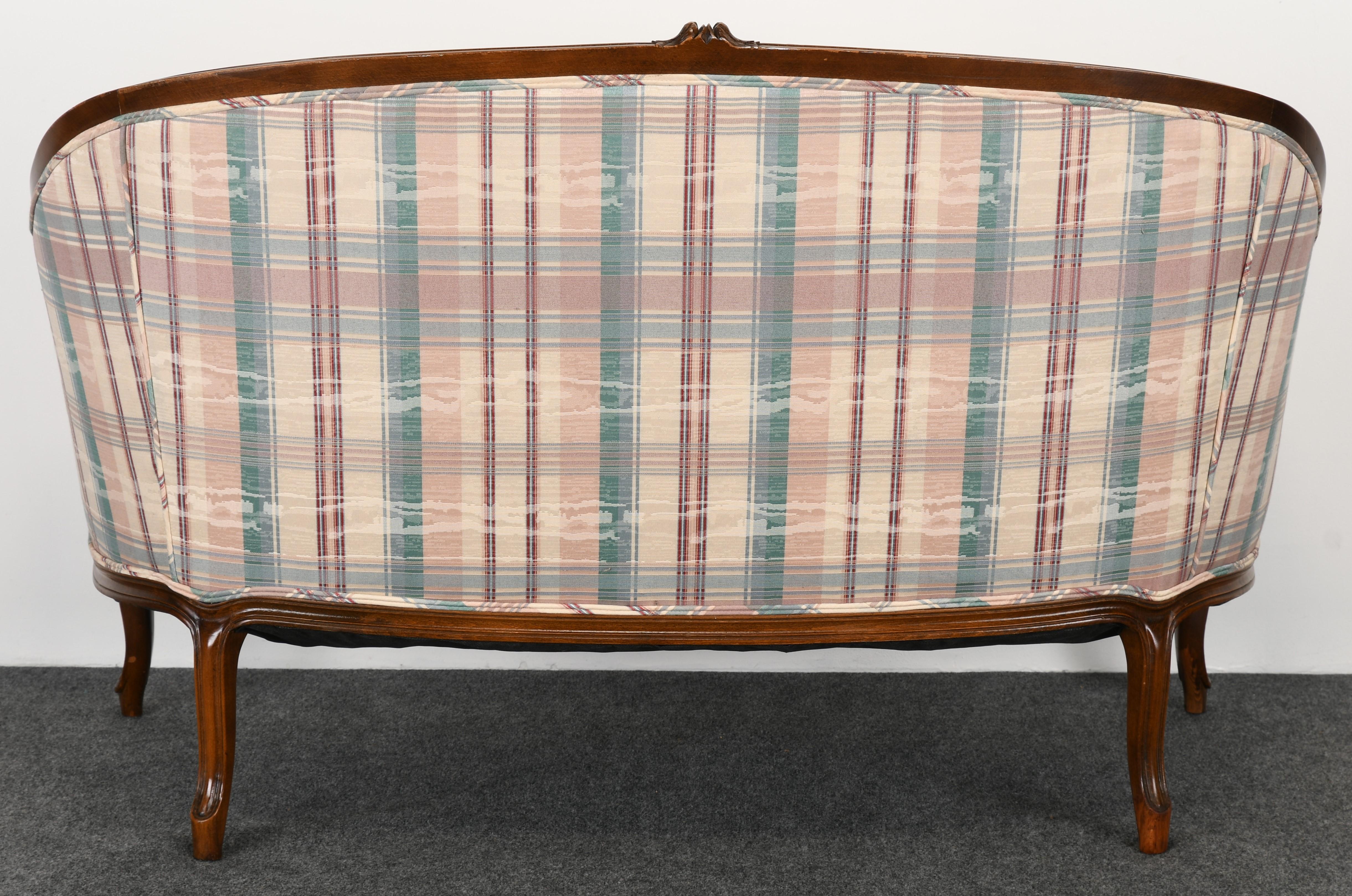 Early 20th Century French Louis XV Style Beechwood Settee or Sofa, 1920s