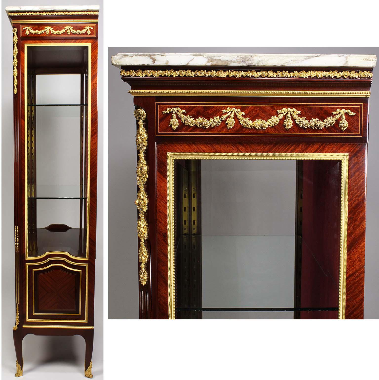 Vitrine française de style Louis XV de la Belle Époque en acajou et bronze doré, attr. Linke en vente 4