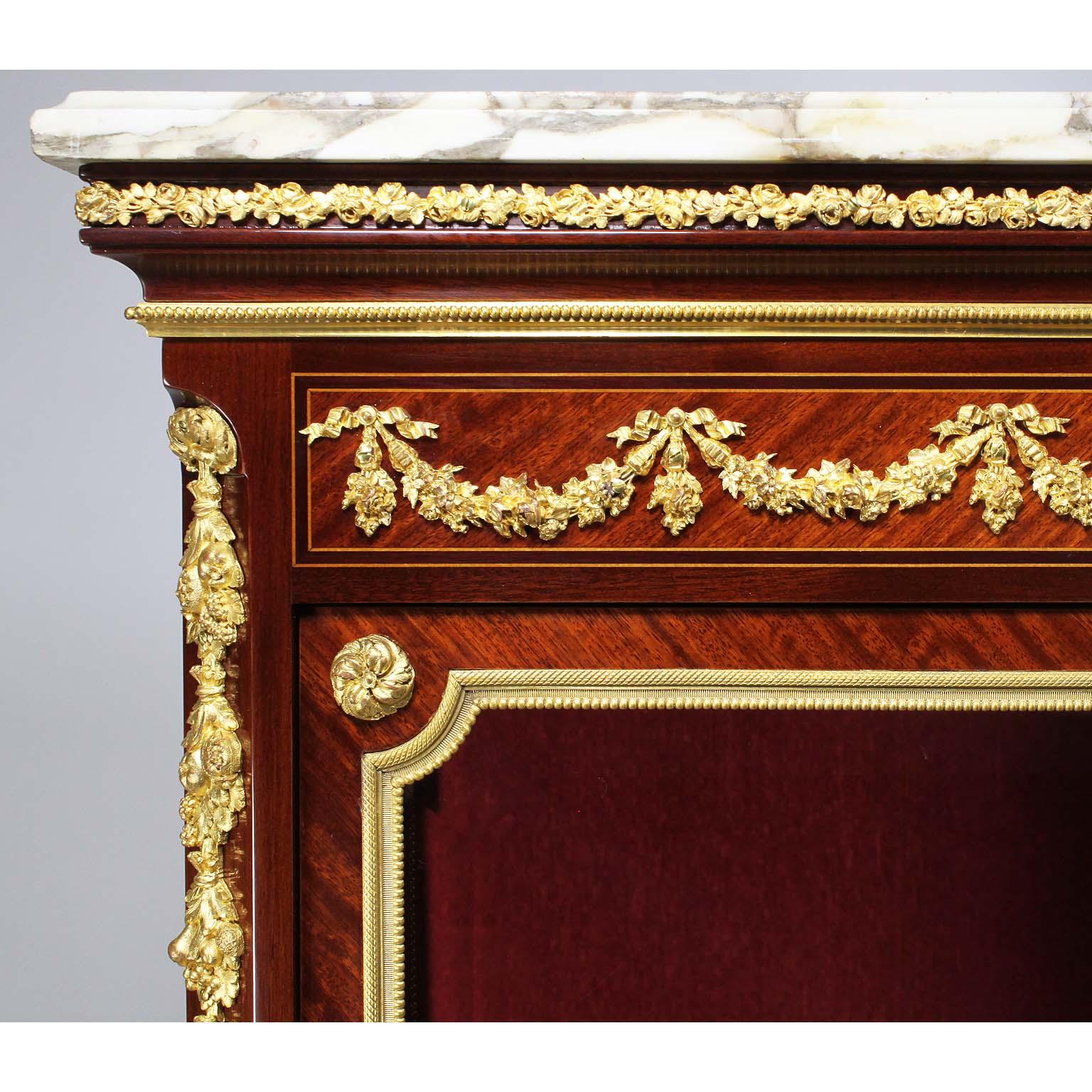 French Louis XV Style Belle Époque Mahogany & Ormolu-Mounted Vitrine Attr. Linke For Sale 1