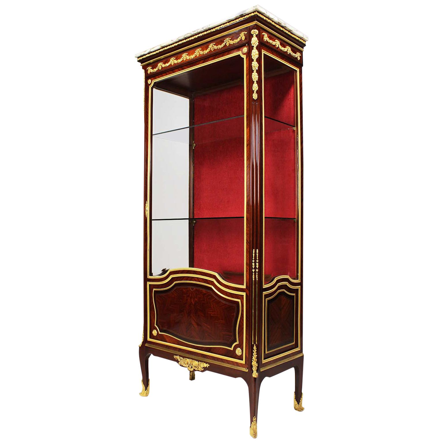 French Louis XV Style Belle Époque Mahogany & Ormolu-Mounted Vitrine Attr. Linke For Sale