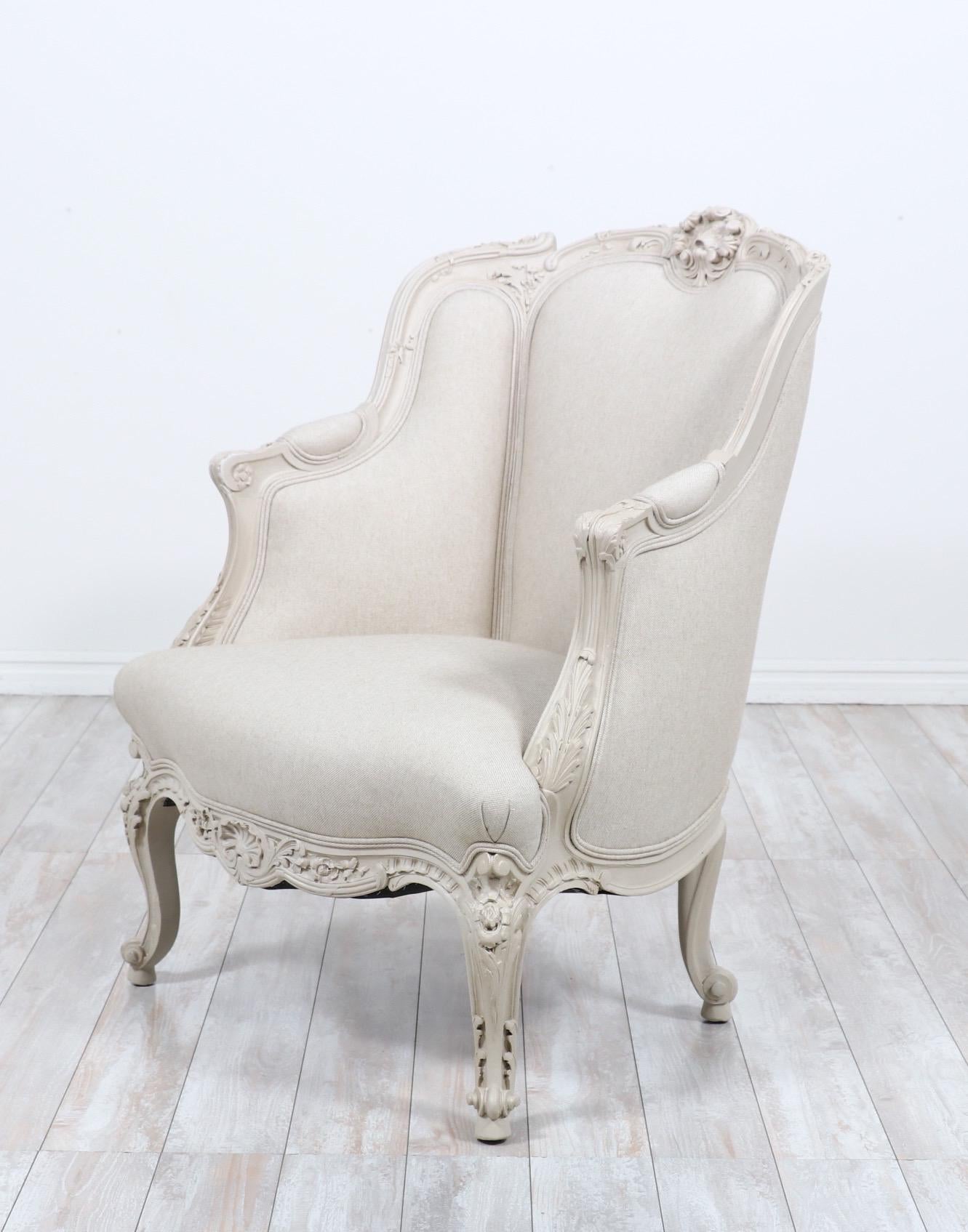 French Louis XV-Style Bergère In Good Condition For Sale In Los Angeles, CA