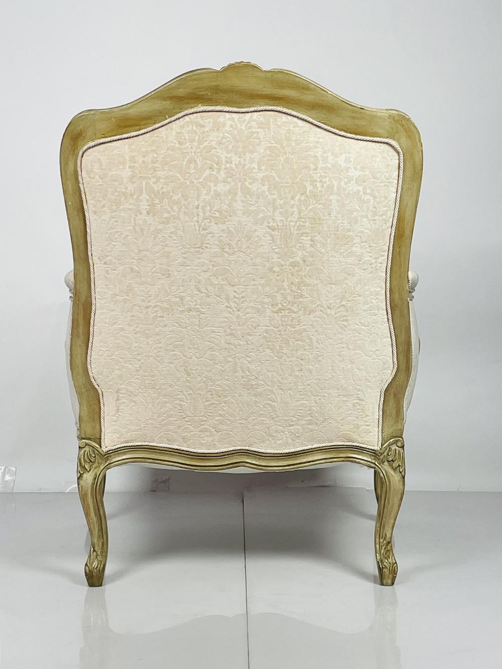 French Louis XV Style Bergere  For Sale 1
