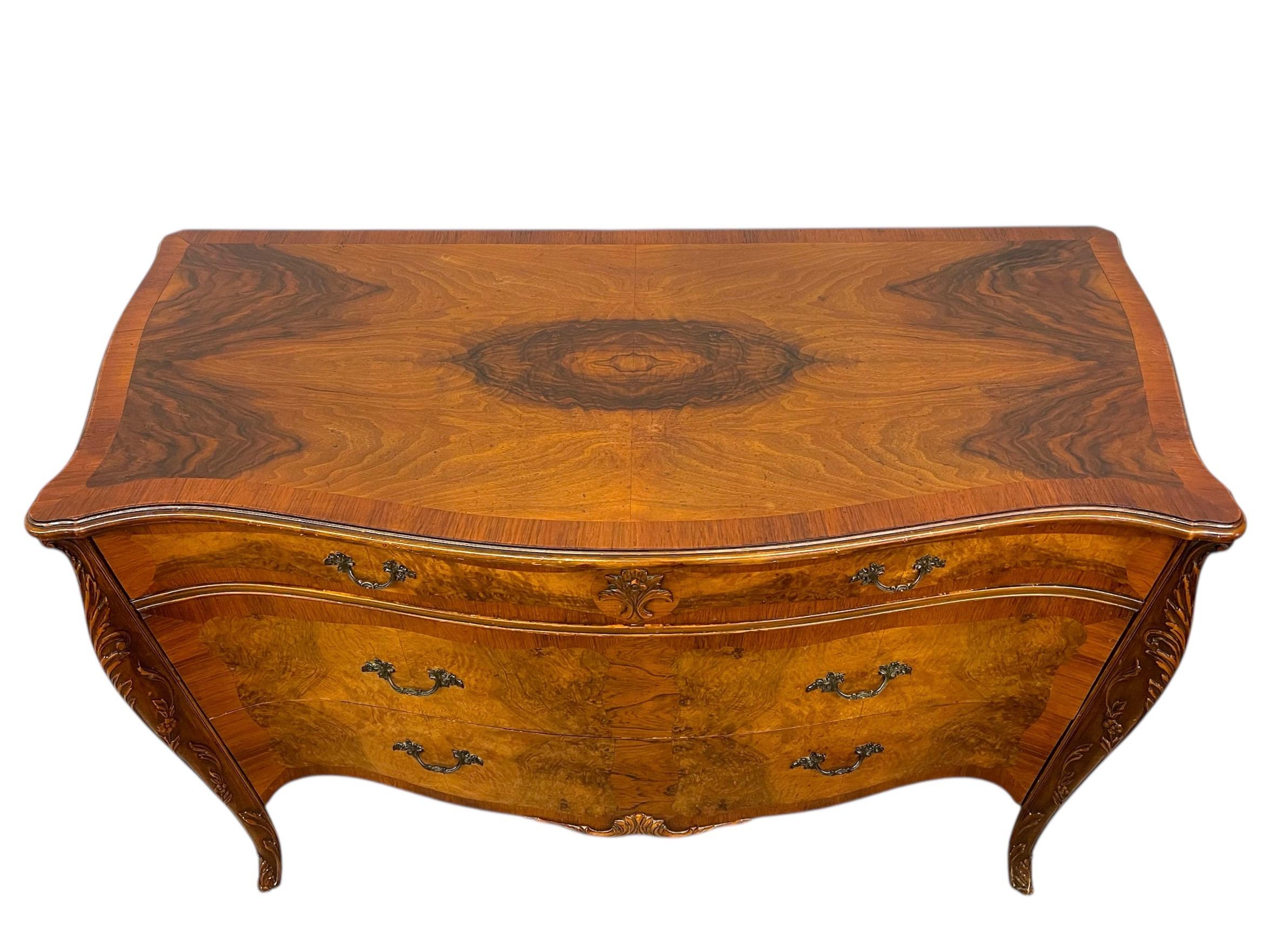 French Louis XV Style Bombe Burlwood 3-Drawer Commode with Carved Details For Sale 3