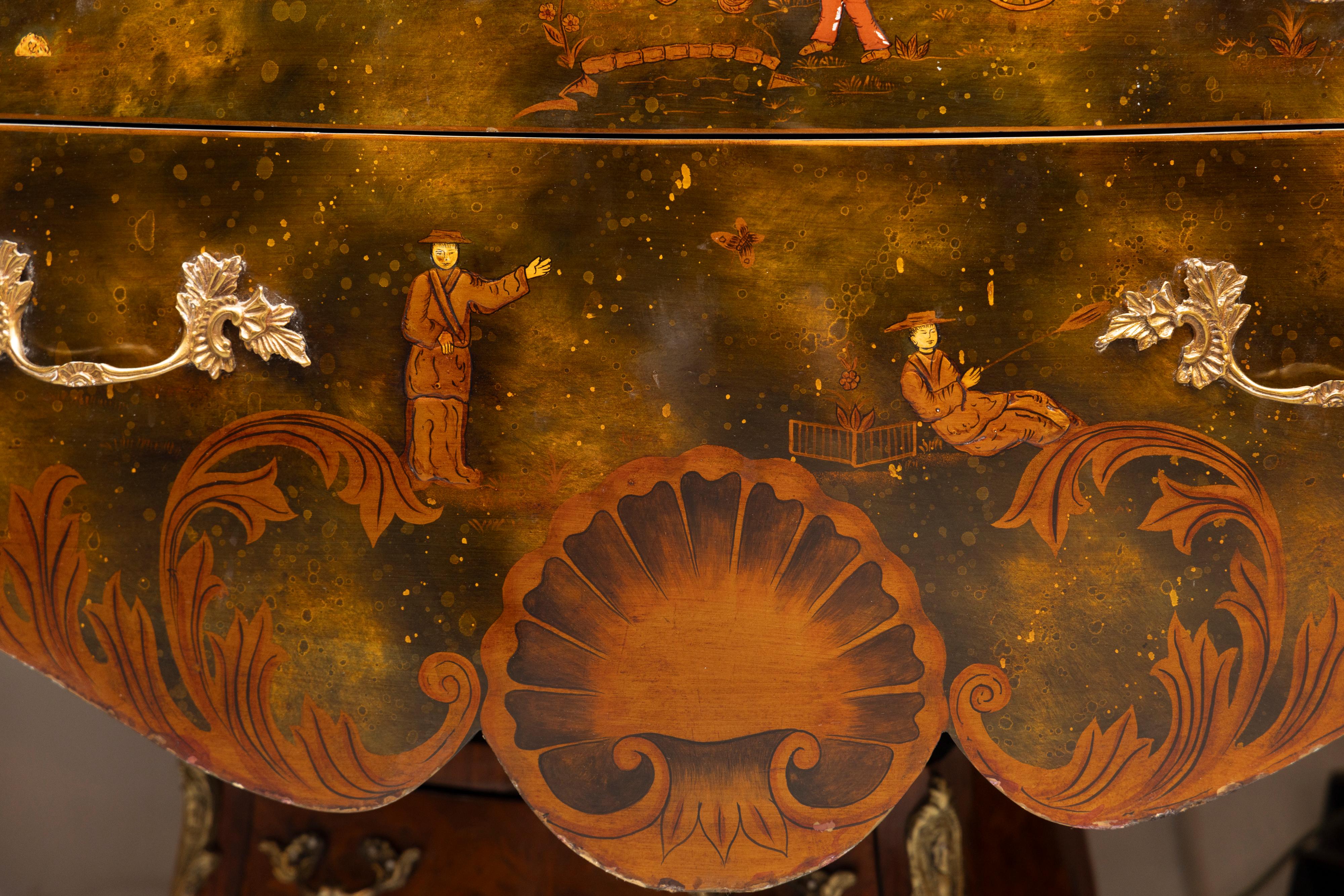 Cómoda Francesa Estilo Luis XV Bombe Chinoiserie Lacada en venta 1