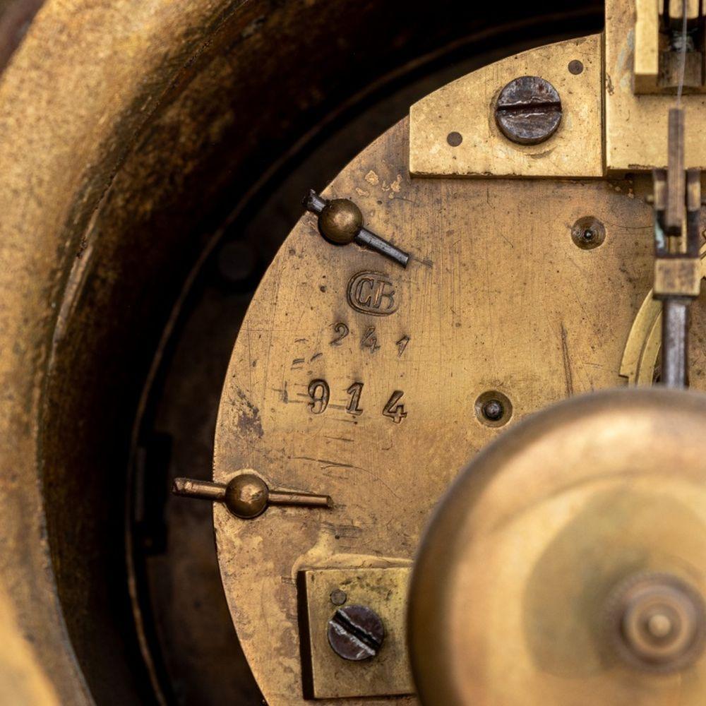 French Louis XV Style Bronze Cartel Clock, 19th C. For Sale 1