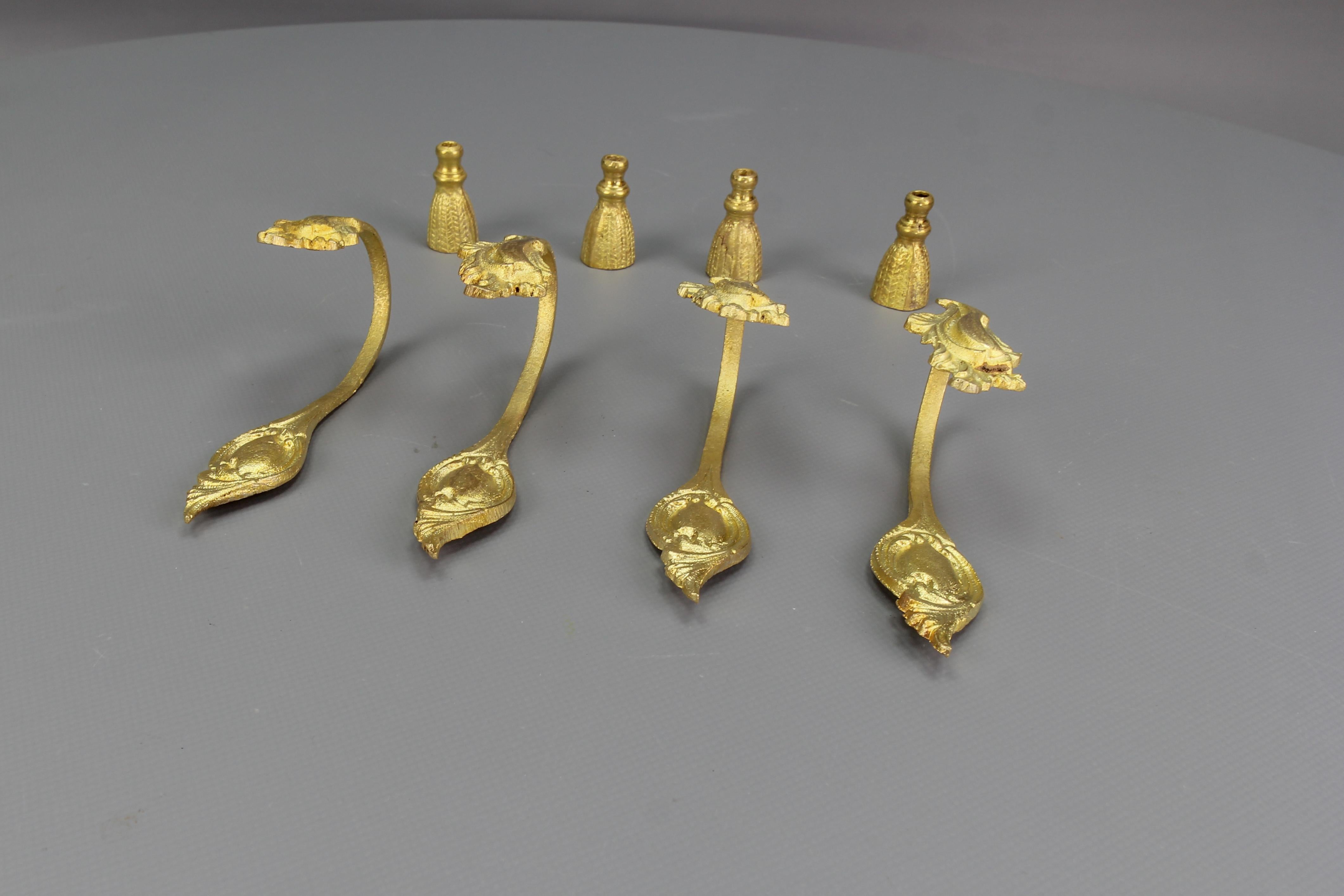 XX secolo Paracolpi per tende in bronzo in stile Luigi XV e tiranti per tende in corda, set di 8 pezzi in vendita
