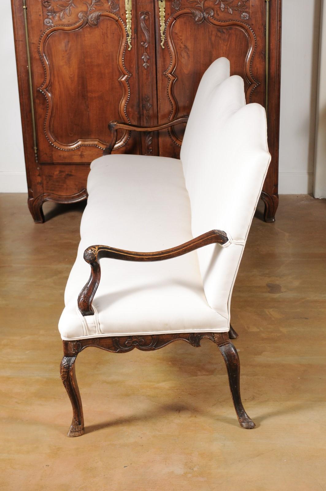 French Louis XV Style Carved 19th Century Upholstered Canapé with Cabriole Legs 8