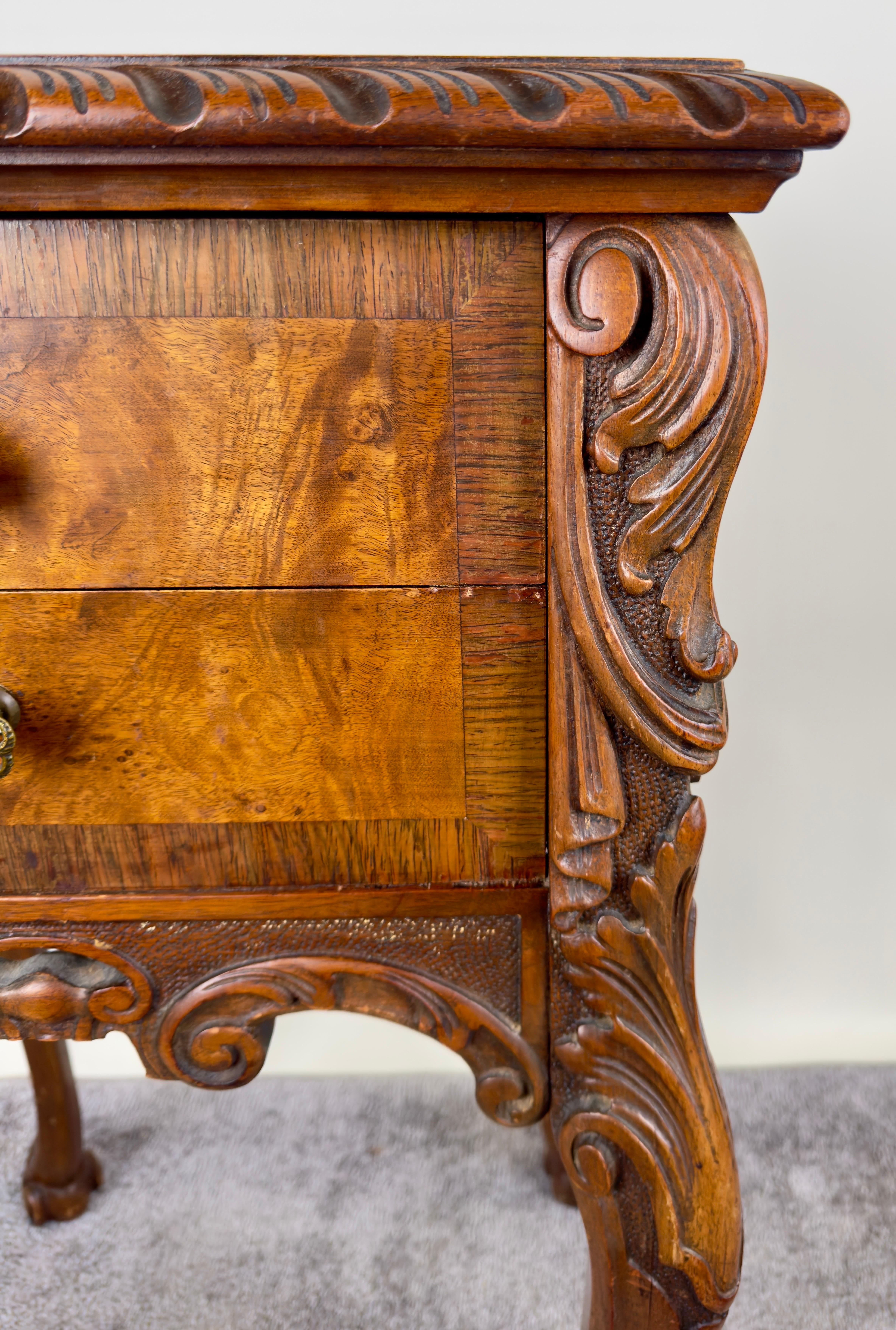 French Louis XV Style Carved Burl Walnut Side, end Table or Nightstand  For Sale 6