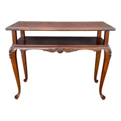 Mesa Consola Francesa Estilo Luis XV Tallada con Patas Cabriolé