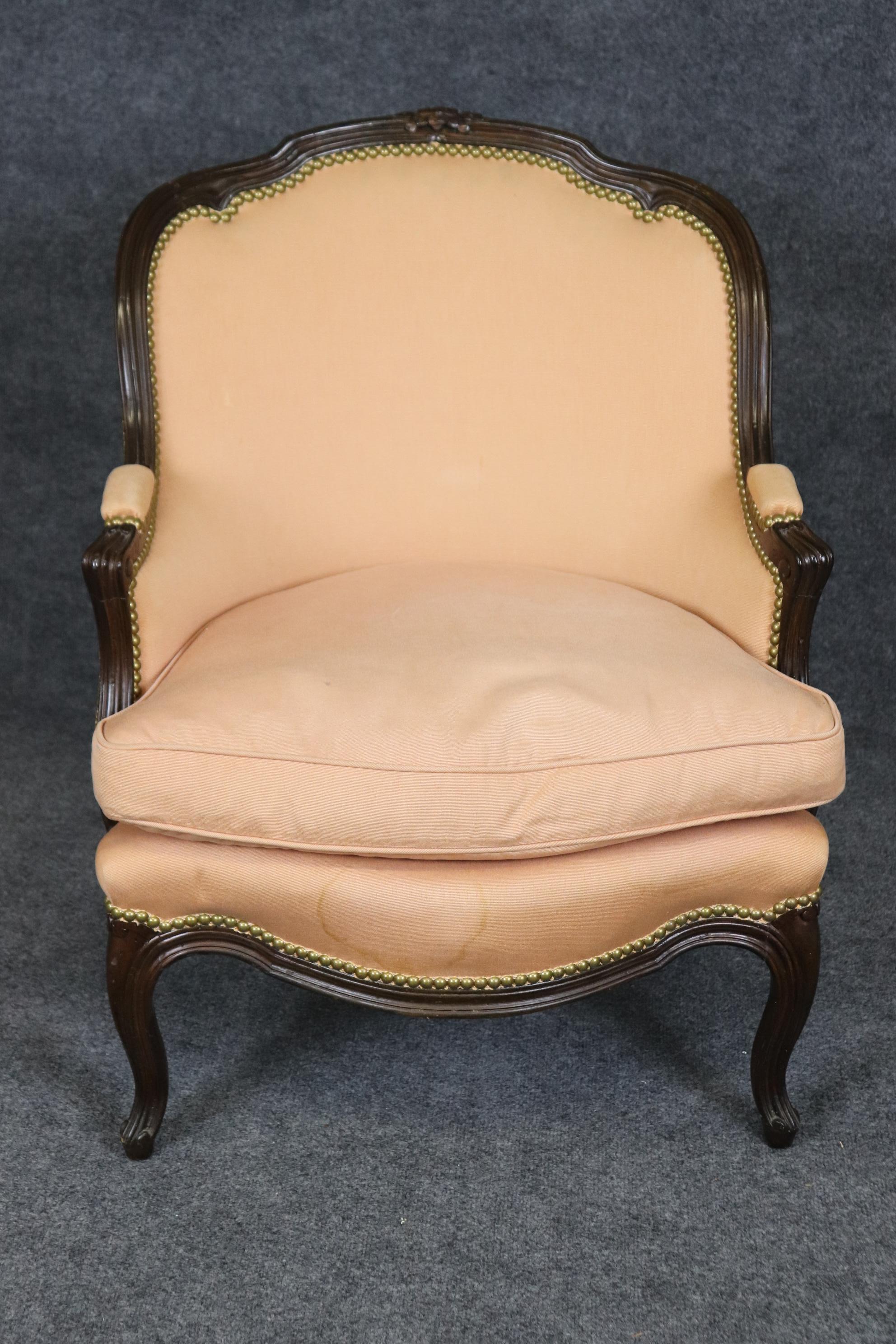 French Louis XV Style Carved Upholstered Bergere Chair In Good Condition For Sale In Swedesboro, NJ