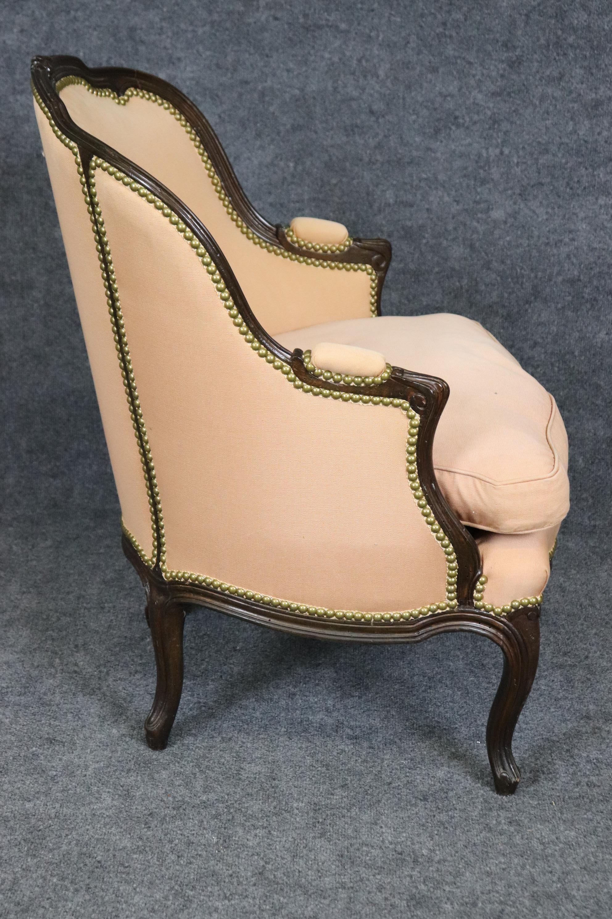 French Louis XV Style Carved Upholstered Bergere Chair For Sale 1