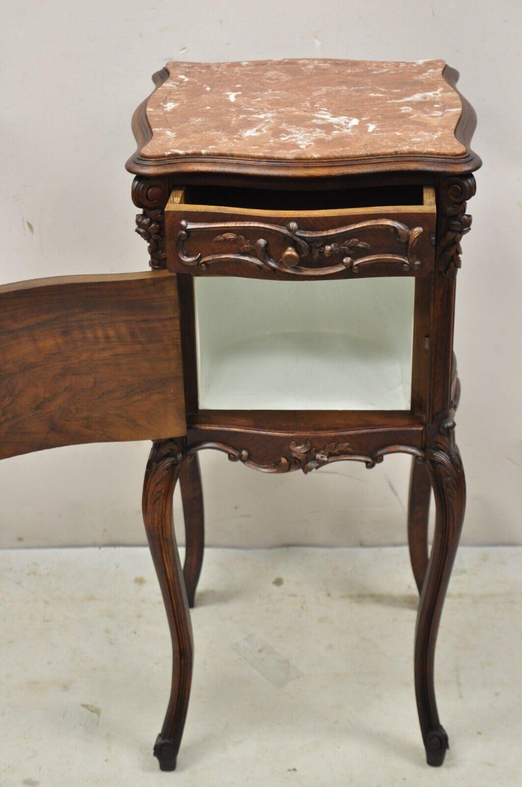French Louis XV Style Carved Walnut Marble Top Porcelain Lined Nightstand In Good Condition For Sale In Philadelphia, PA
