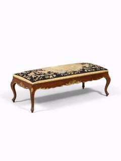 Französisch Louis XV Style geschnitzt Nussbaum gepolstert Bank w / vergoldeten Akzenten