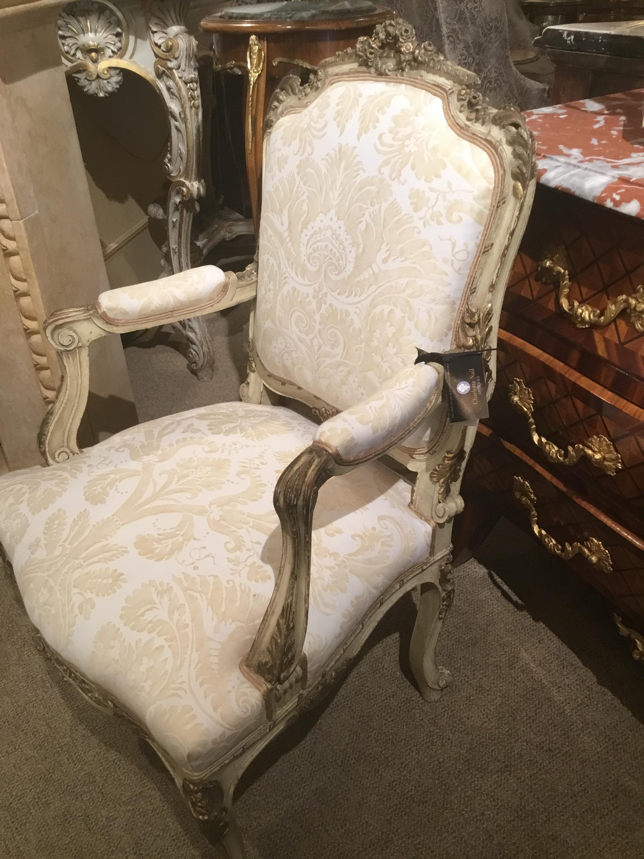 Hand-Painted French Louis XV-Style Chair, Parcel Gilt and Cream Paint, Fortuny Fabric