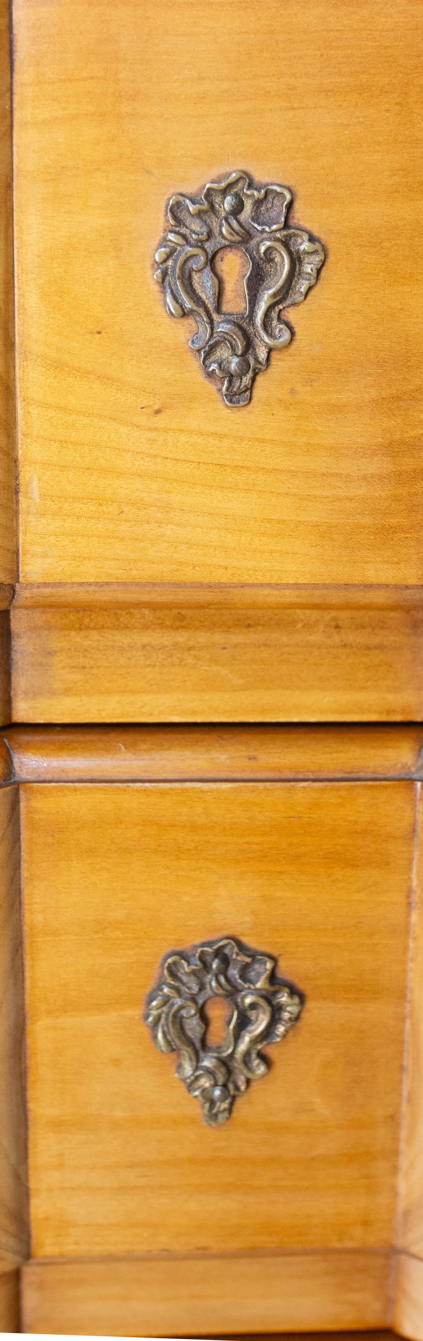 Cassettiera Commode Semainier in legno di ciliegio in stile Luigi XV, 1980 ca. in vendita 5