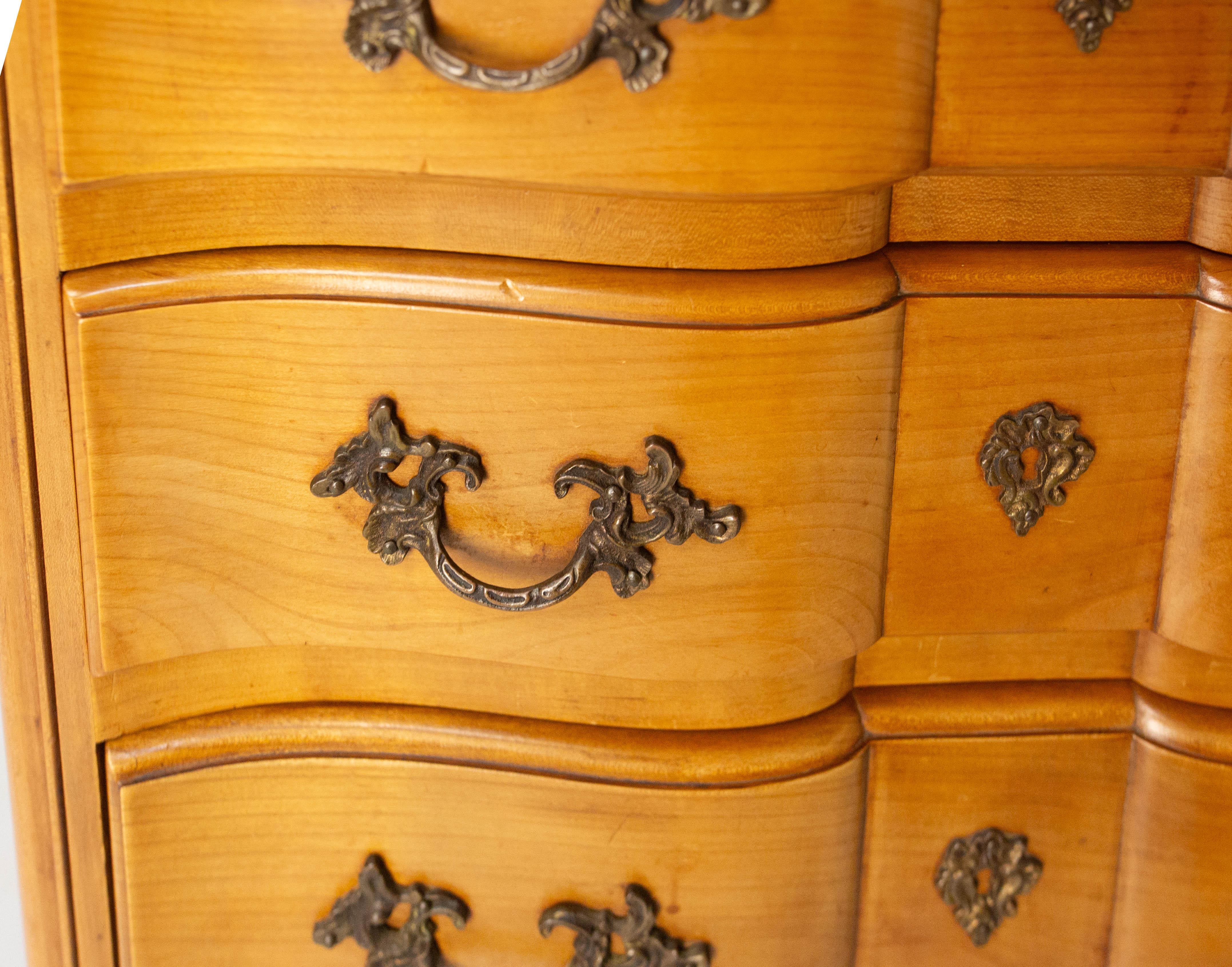 Cassettiera Commode Semainier in legno di ciliegio in stile Luigi XV, 1980 ca. in vendita 10