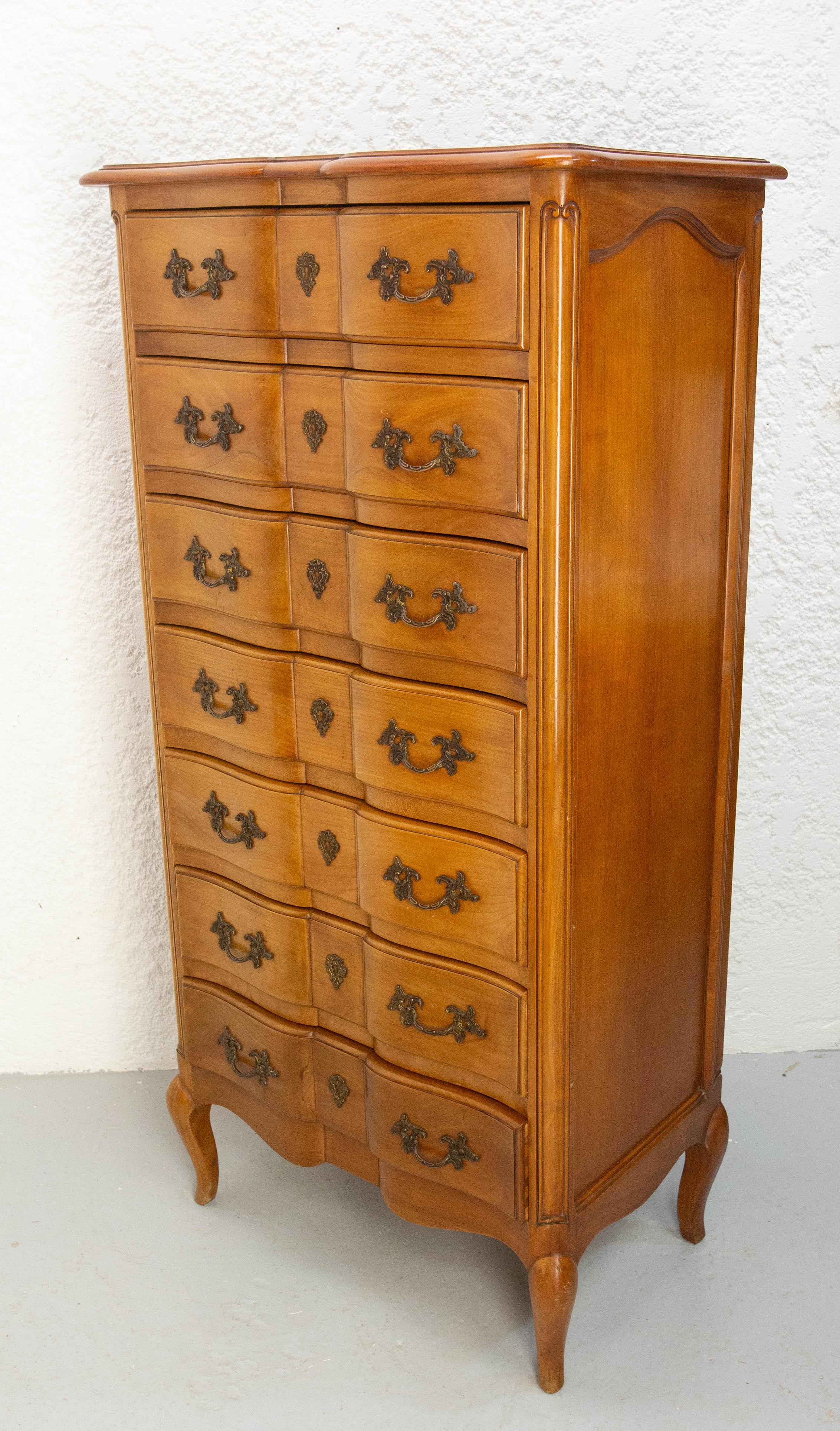 Fine XX secolo Cassettiera Commode Semainier in legno di ciliegio in stile Luigi XV, 1980 ca. in vendita