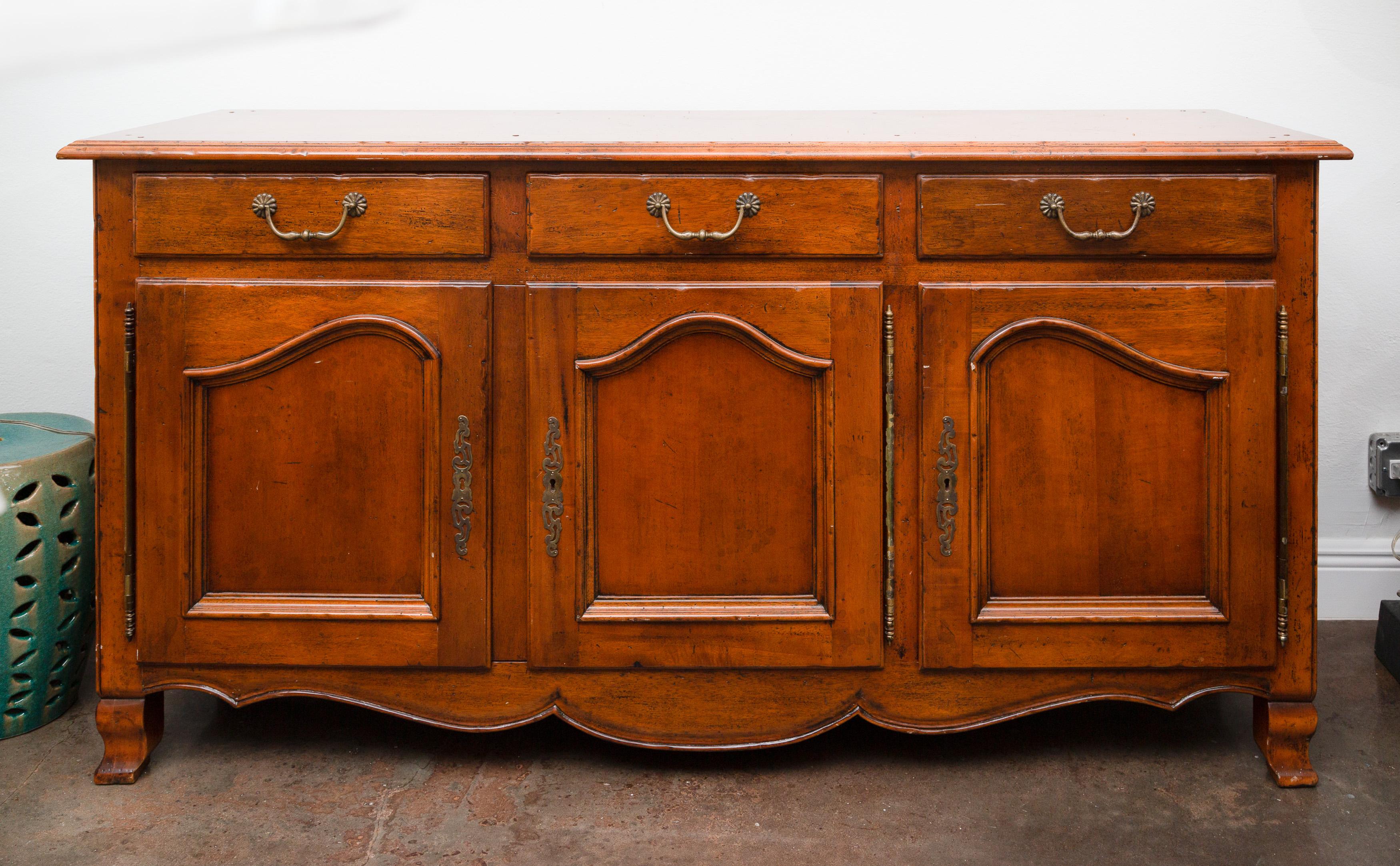French Louis XV Style Cherrywood Buffet In Good Condition For Sale In WEST PALM BEACH, FL