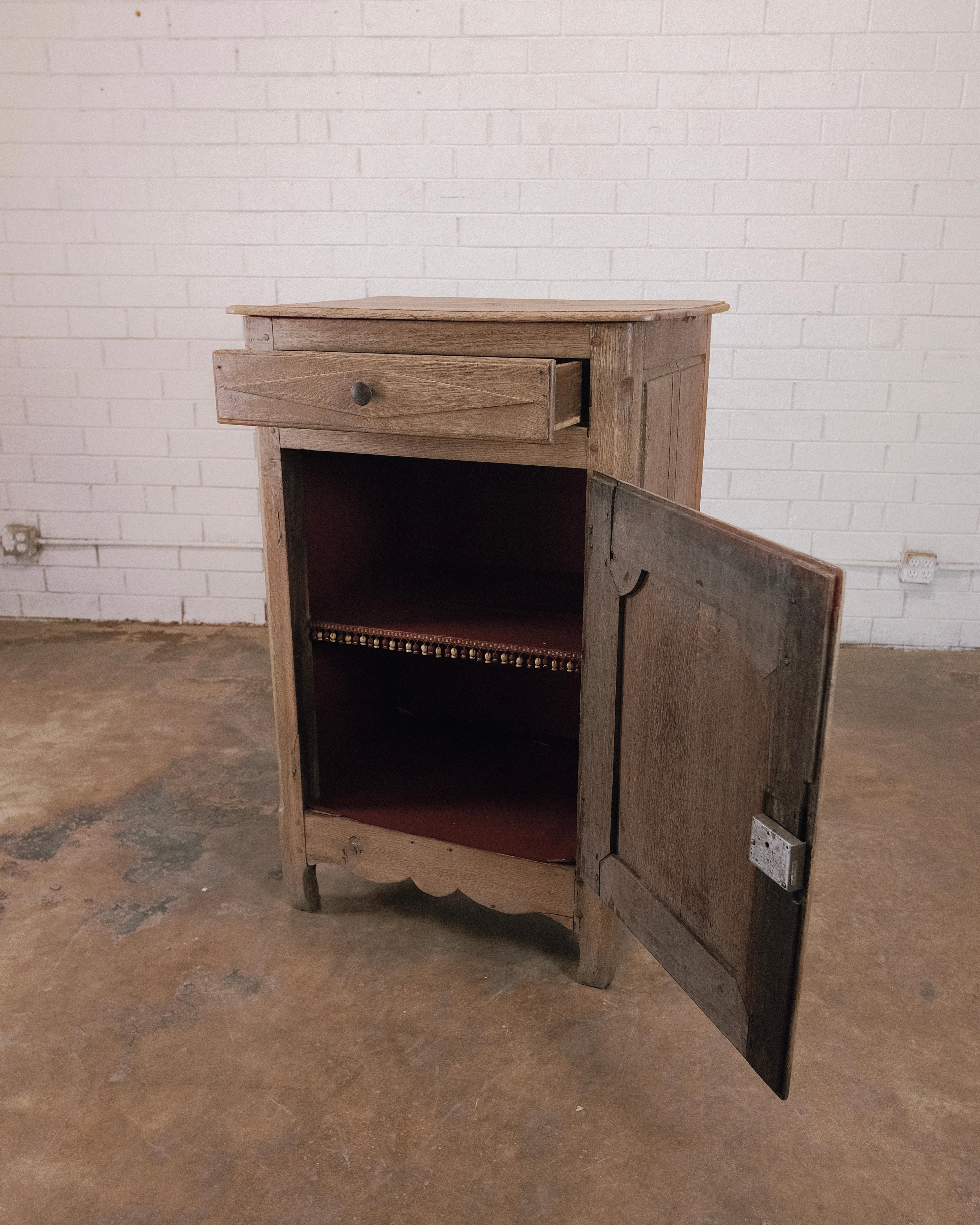 Oak French Louis XV style confiture, single-door cabinet For Sale
