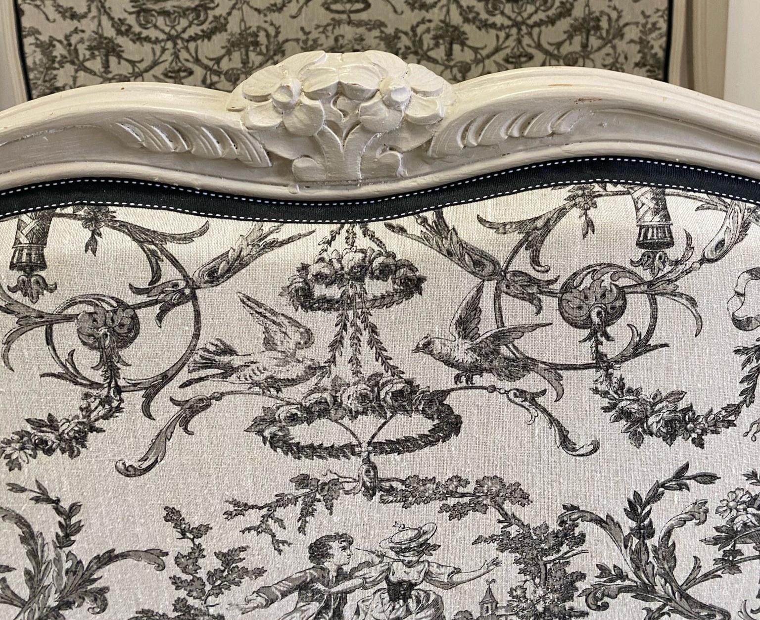 Crafted in the style of Louis XV, this French corbeille bed exudes classic elegance with its intricate carvings and painted finish. The bed frame, boasting a stately rectangular shape, measures 190cm in length and 140cm in width, accommodating a