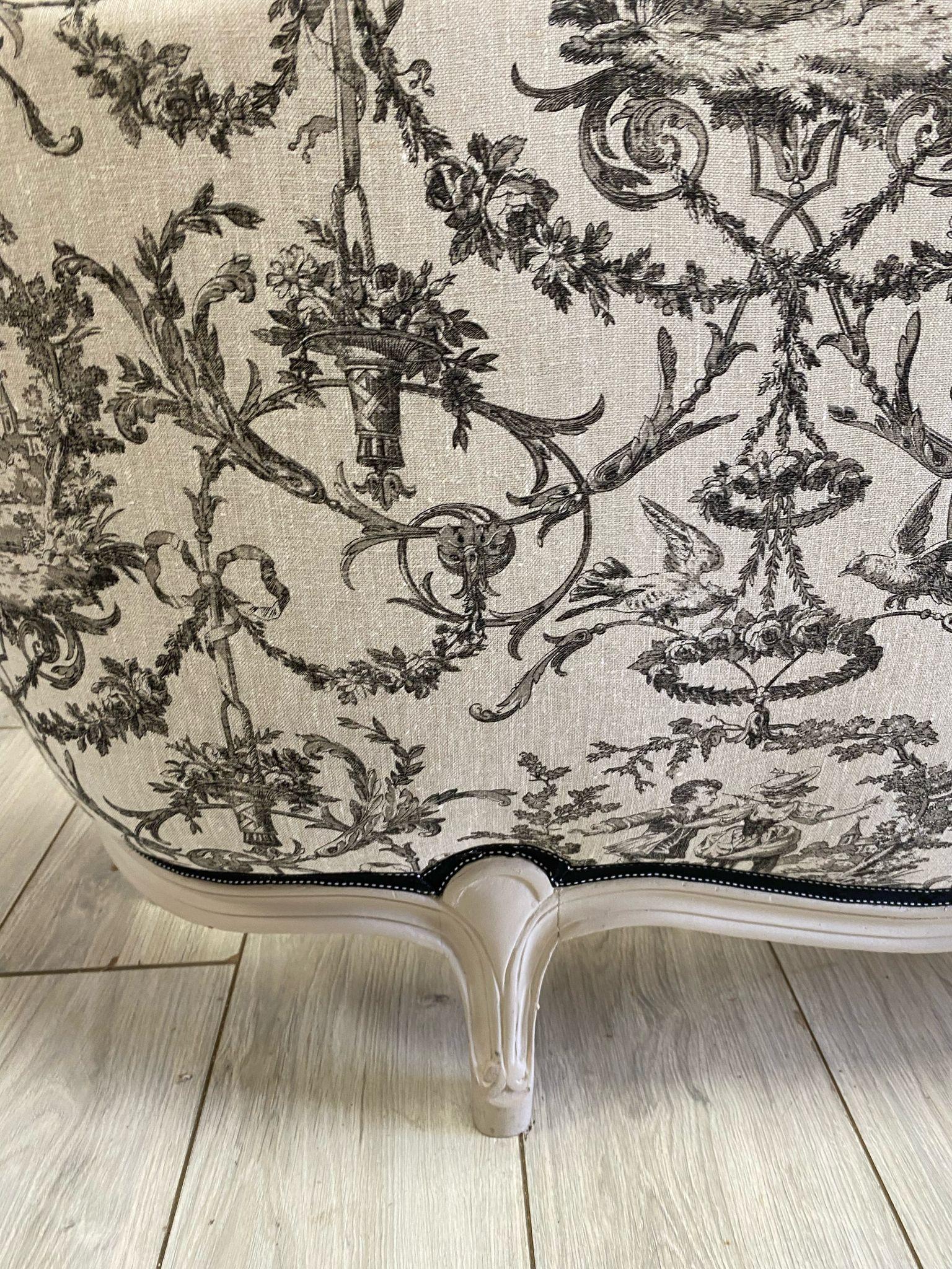 Cotton French Louis XV Style Corbeille Bed