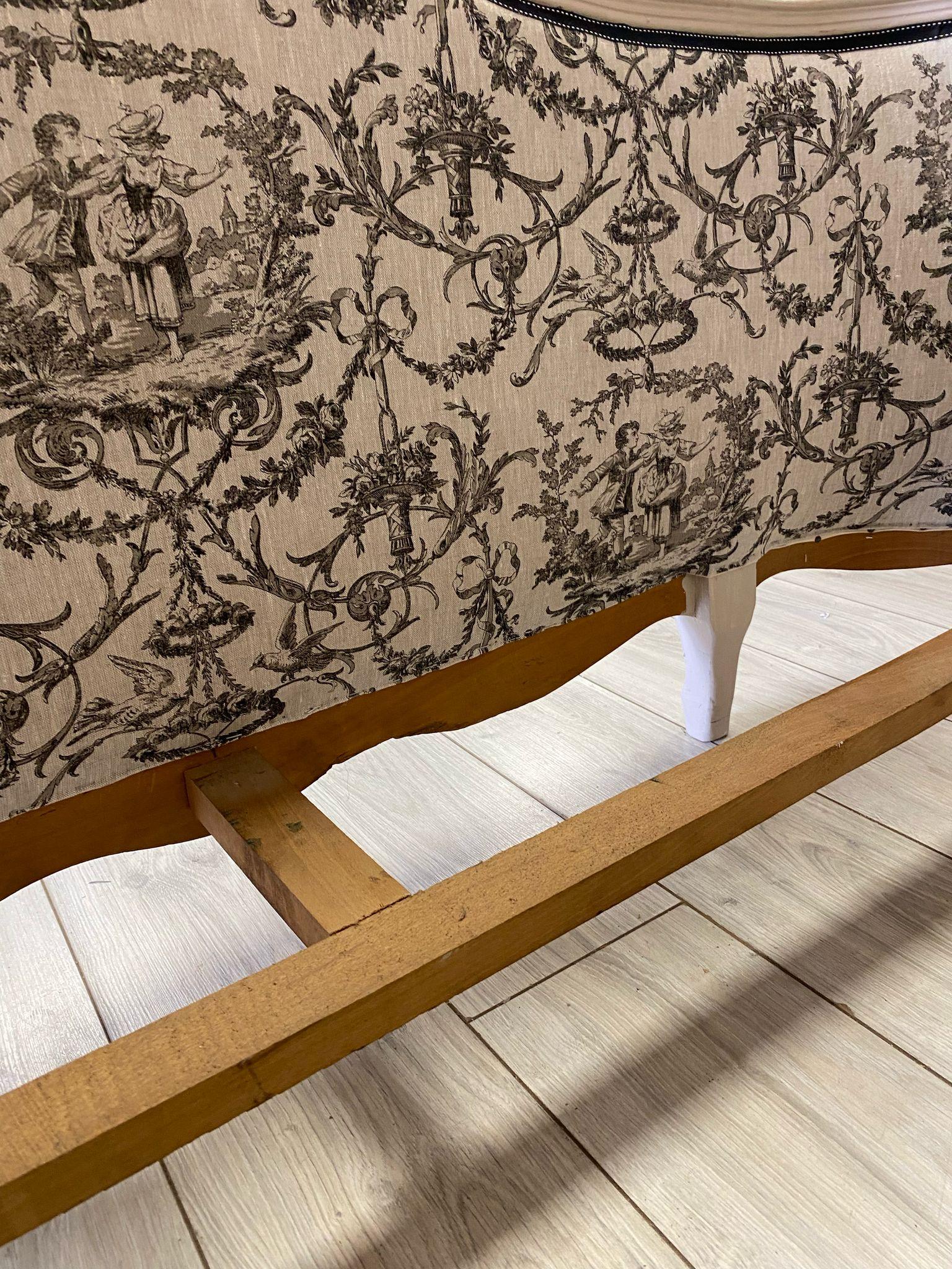 French Louis XV Style Corbeille Bed 3