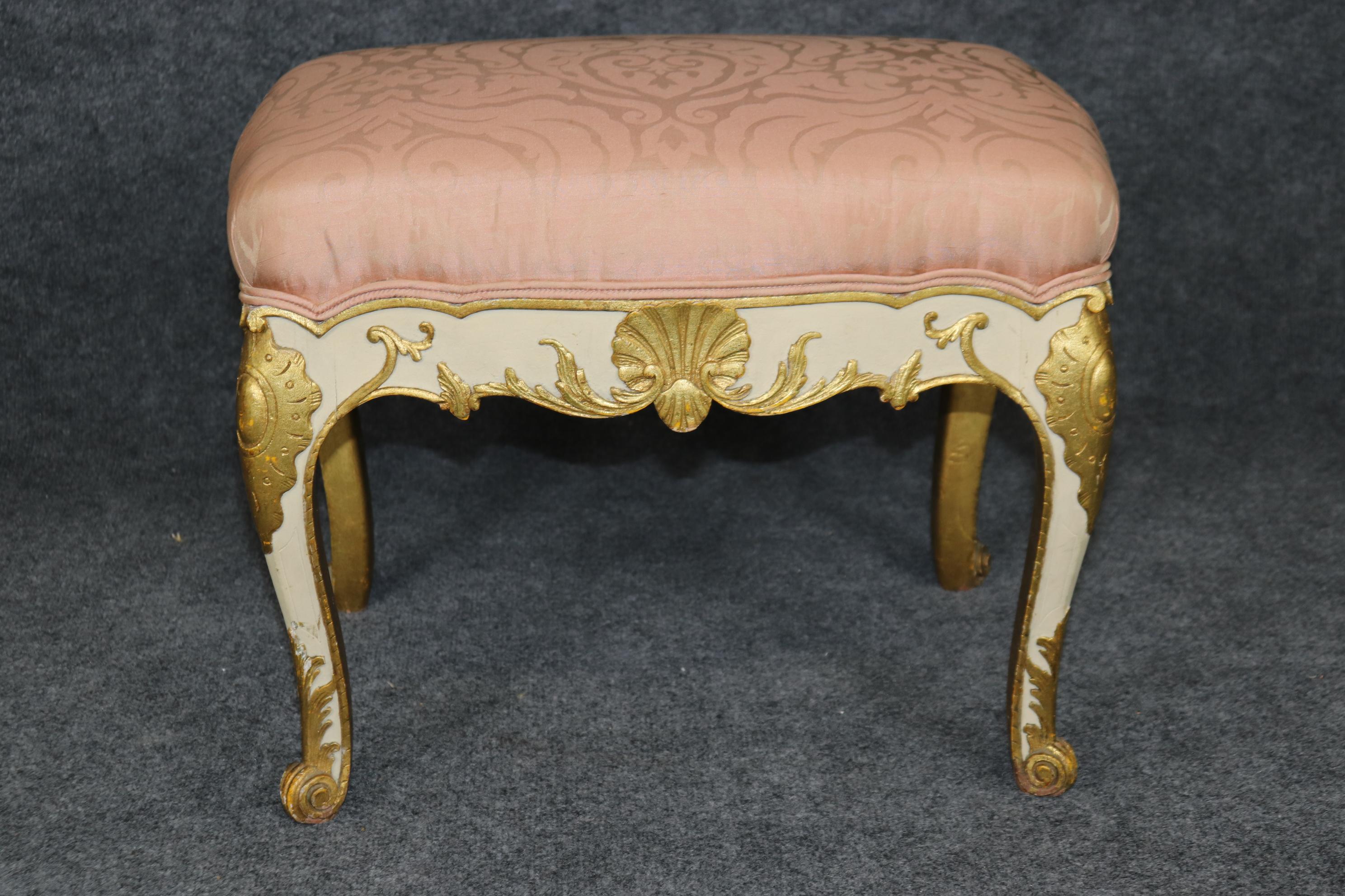 Early 20th Century French Louis XV Style Creme and Gold Gilded Carved Stool Bench