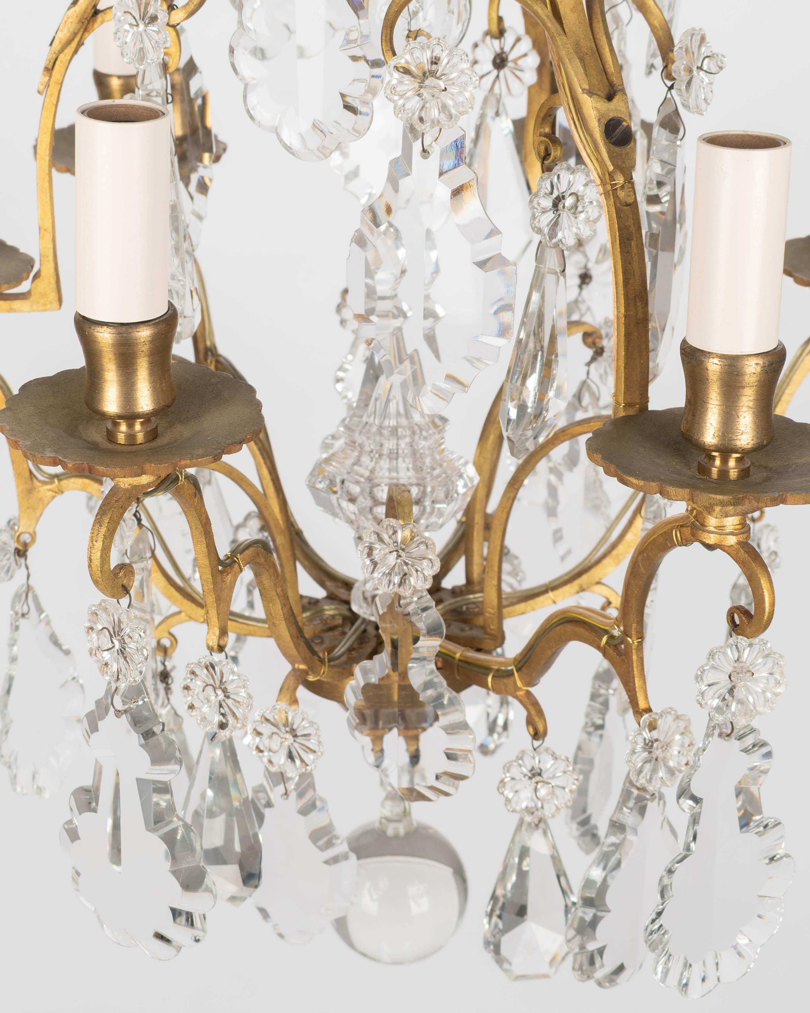 Lampadario di cristallo francese in stile Luigi XV in vendita 8