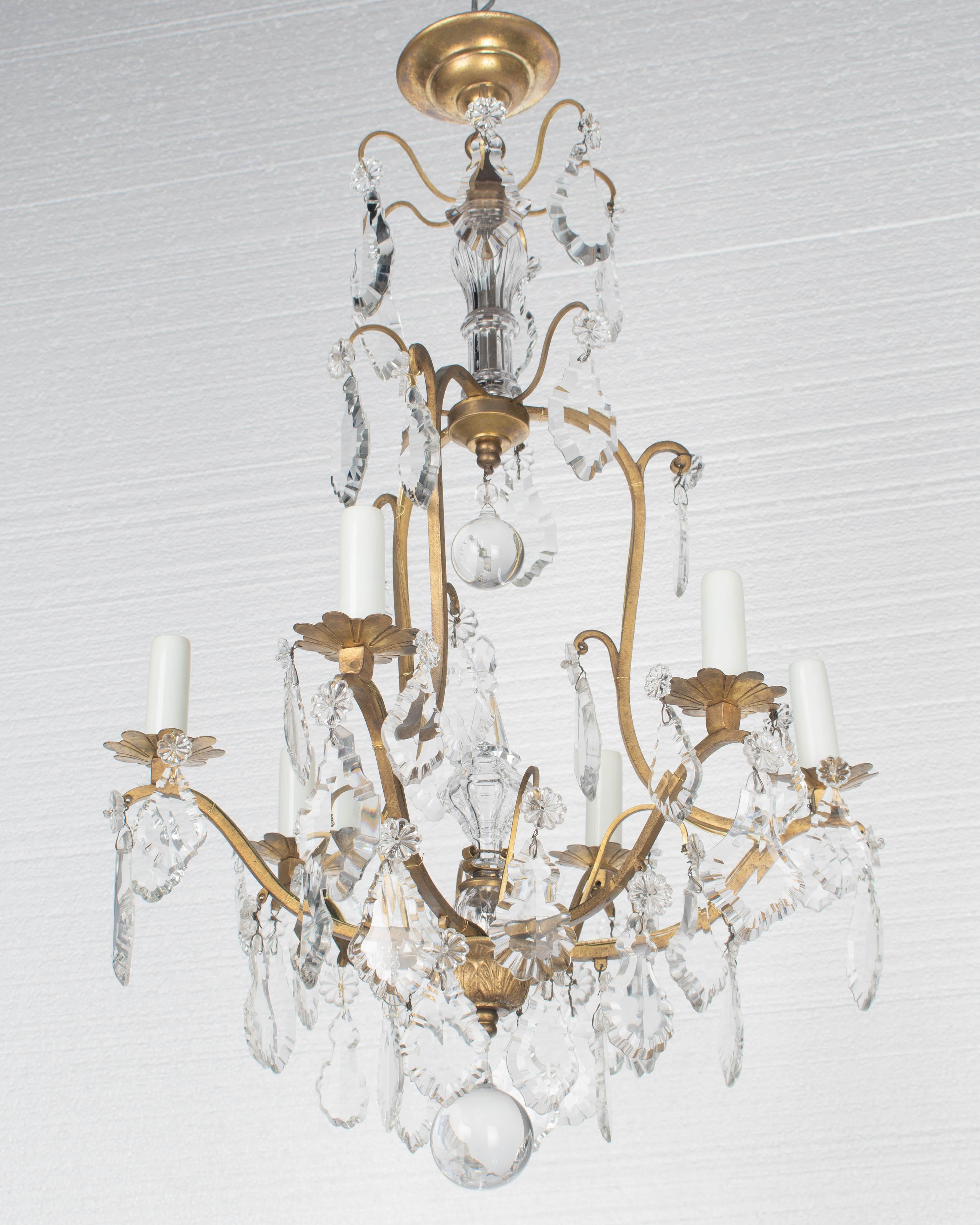 Lampadario di cristallo francese in stile Luigi XV in vendita 10