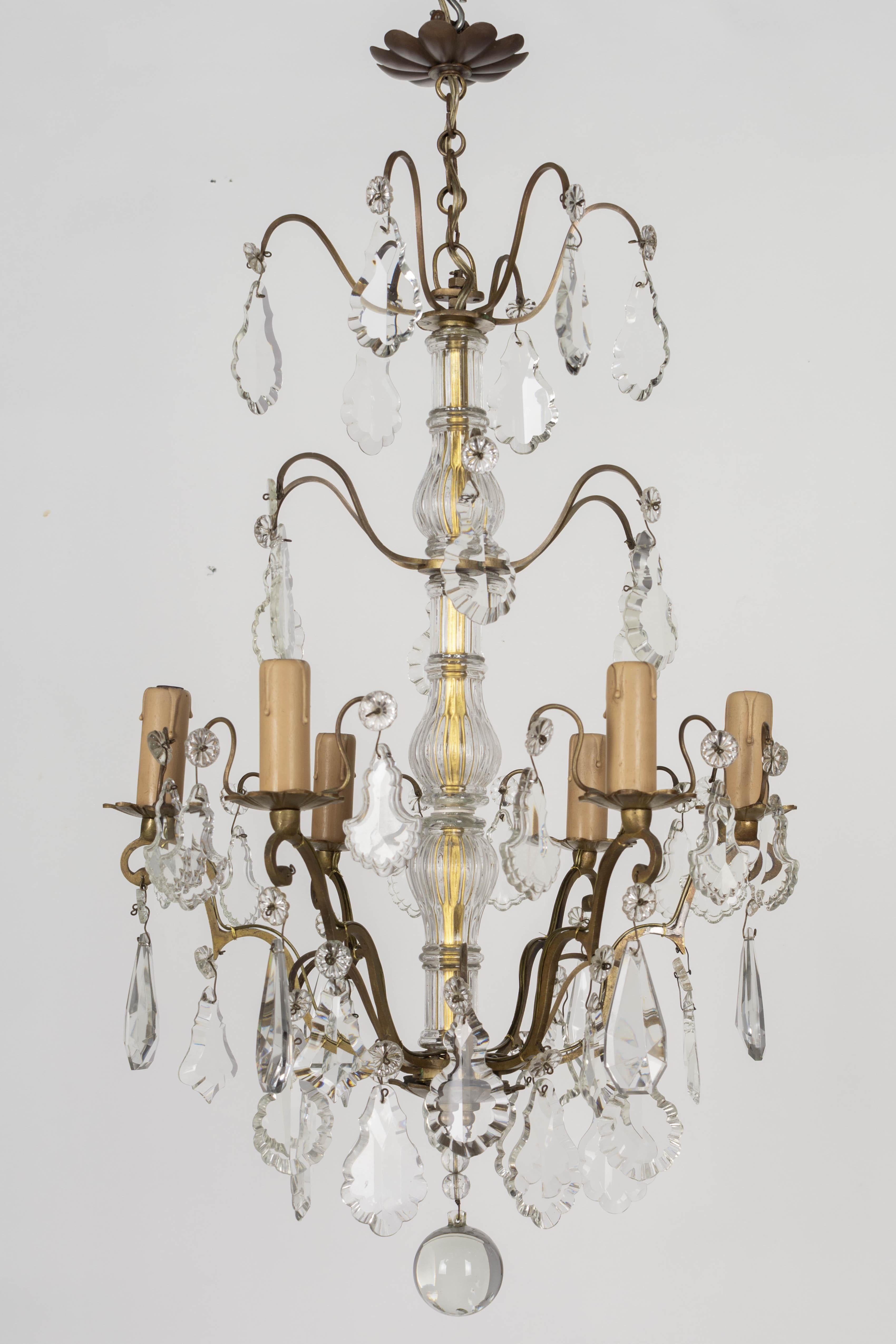 Brass French Louis XV Style Crystal Chandelier For Sale