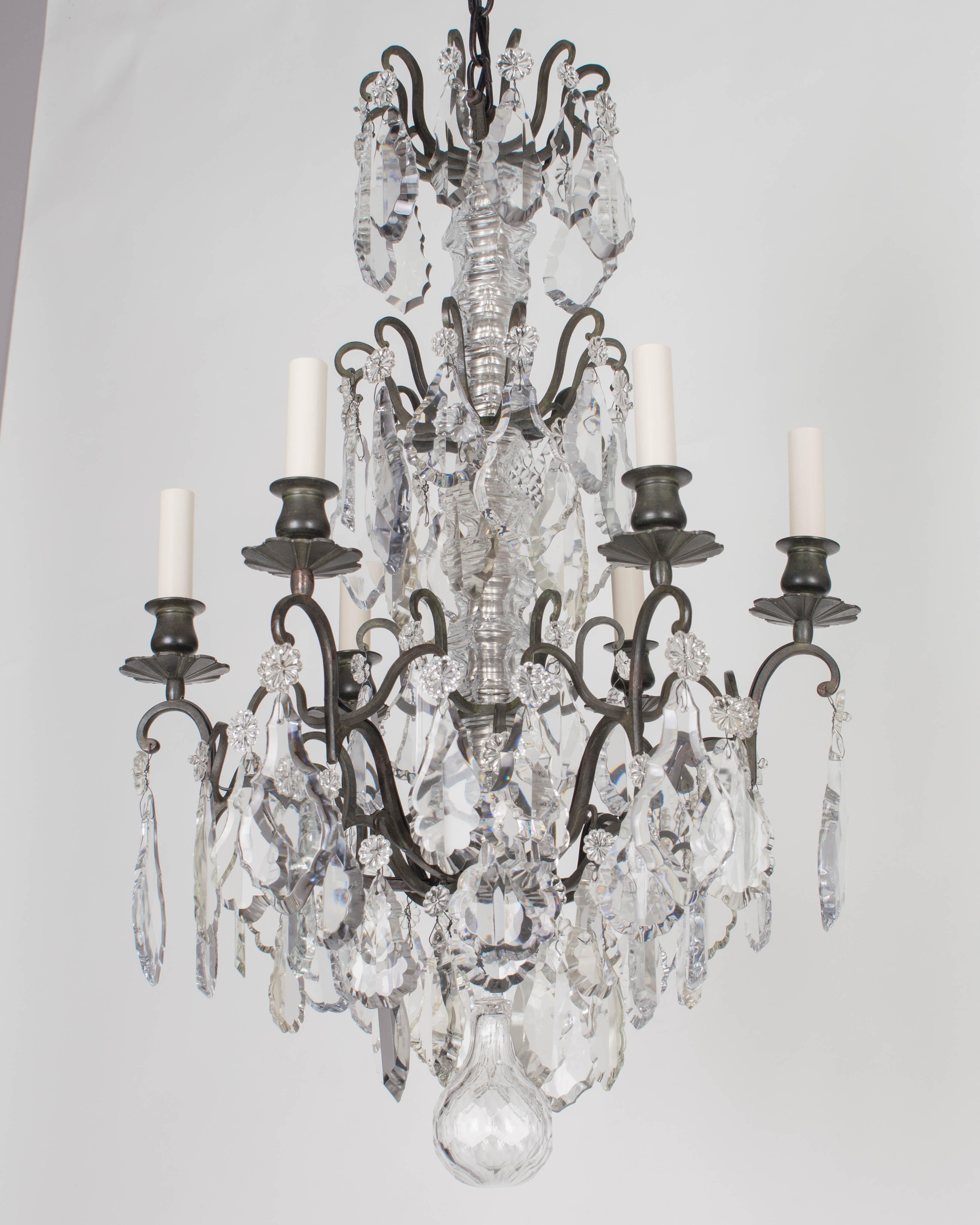 Französischer Kristall-Kronleuchter im Louis-XV-Stil im Zustand „Gut“ im Angebot in Winter Park, FL