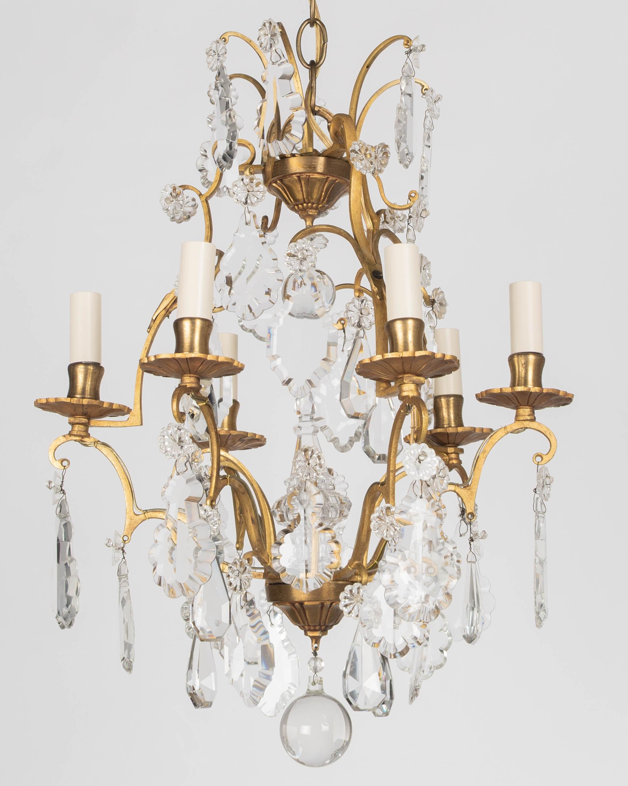 Ottone Lampadario di cristallo francese in stile Luigi XV in vendita