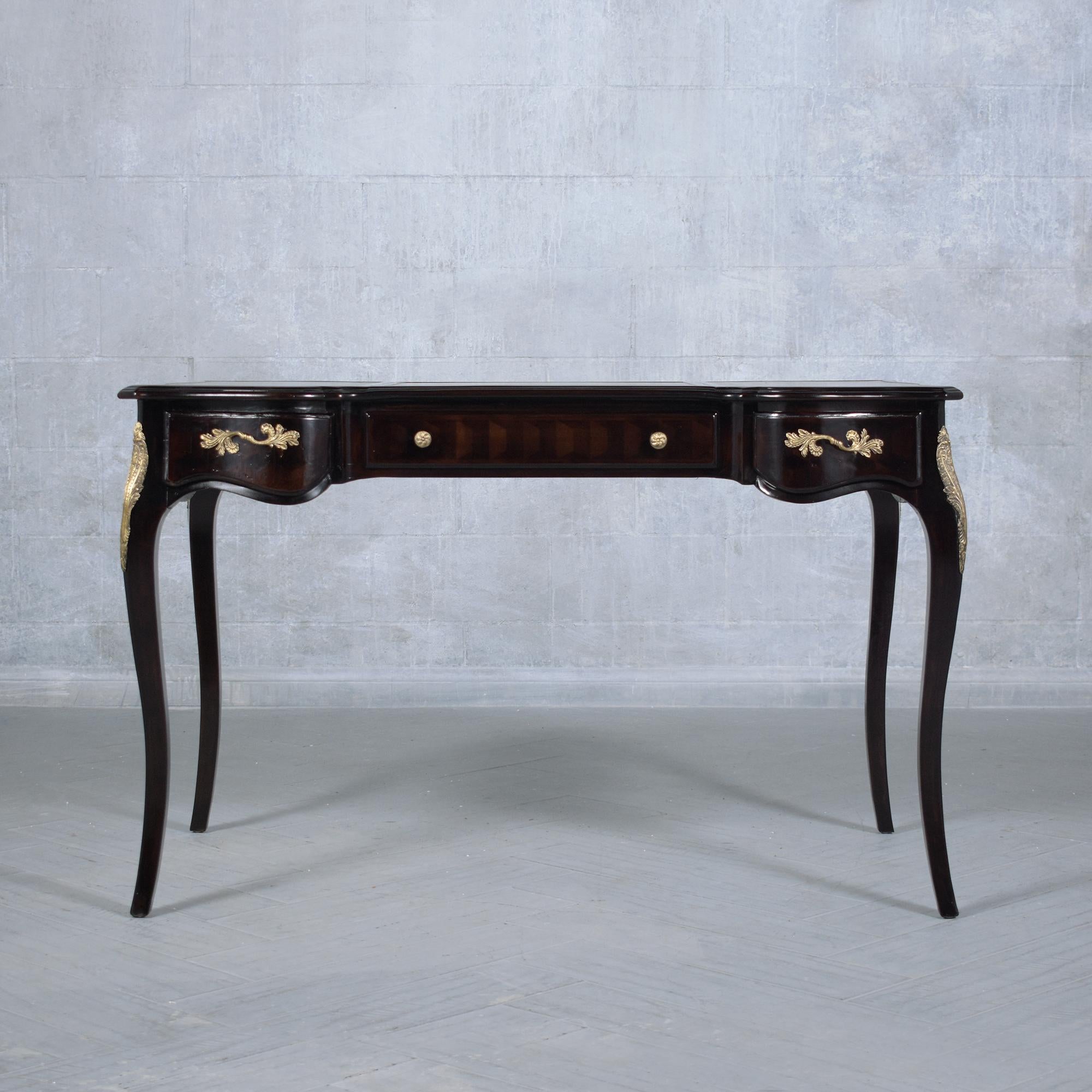 Late 20th Century Restored Louis XV-Style Mahogany Desk with Leather Writing Surface For Sale