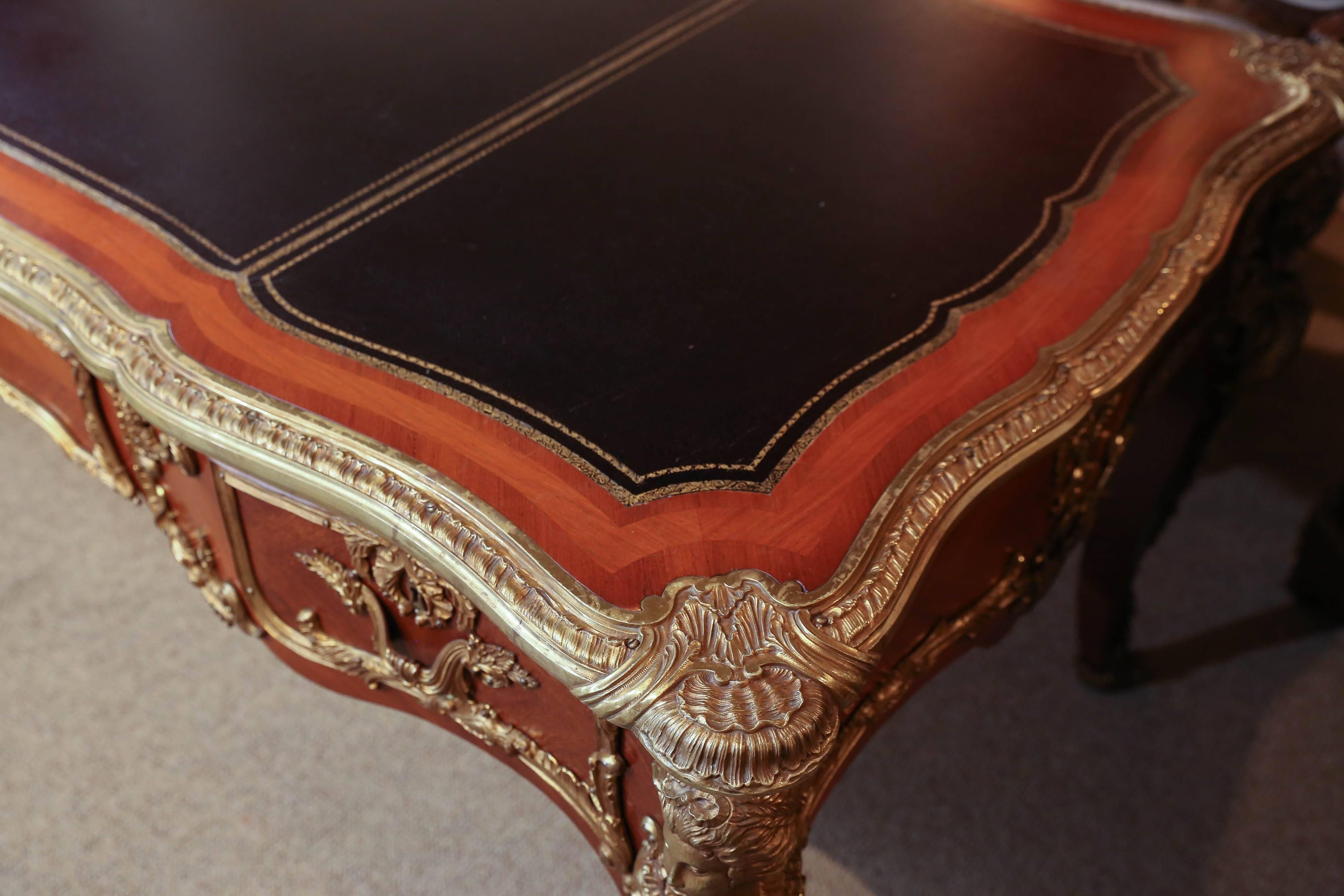 Romanian French Louis XV Style Desk or Bureau Platt