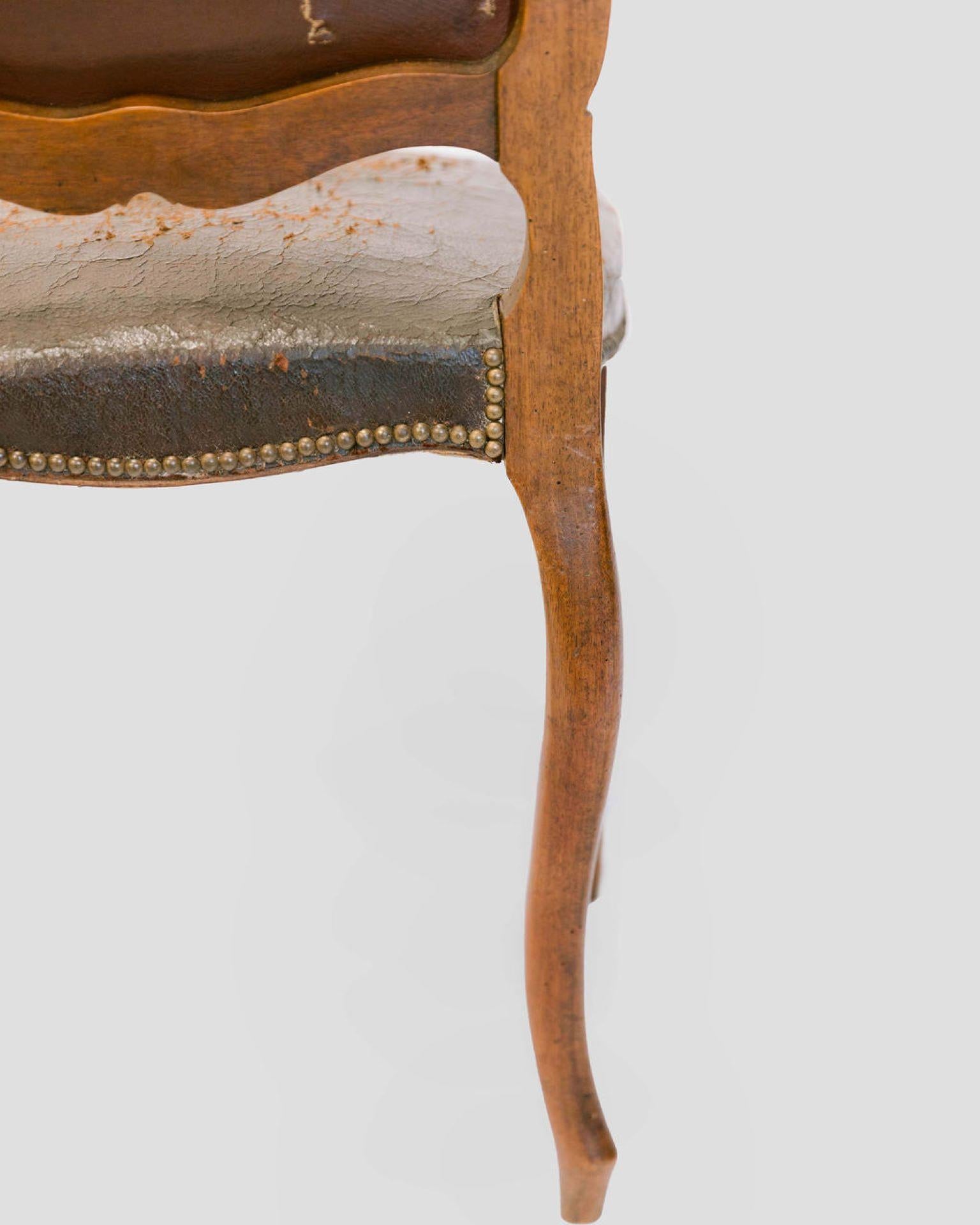 Esszimmerstühle im Louis-XV-Stil, Sechser-Set im Zustand „Gut“ im Angebot in Vista, CA