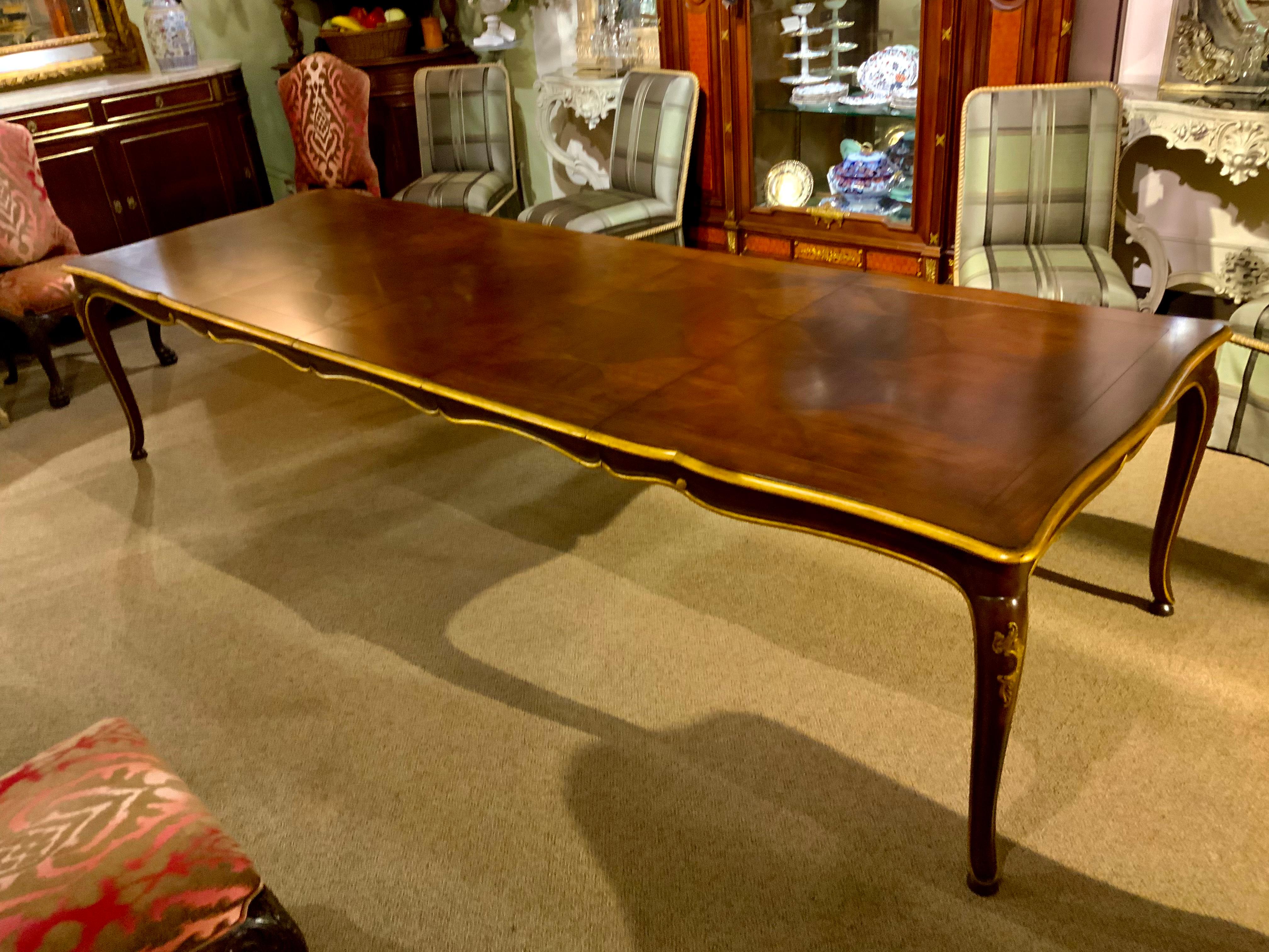 French Louis XV-Style Dining Table, Three Leaves with Gilt Trim In Good Condition In Houston, TX