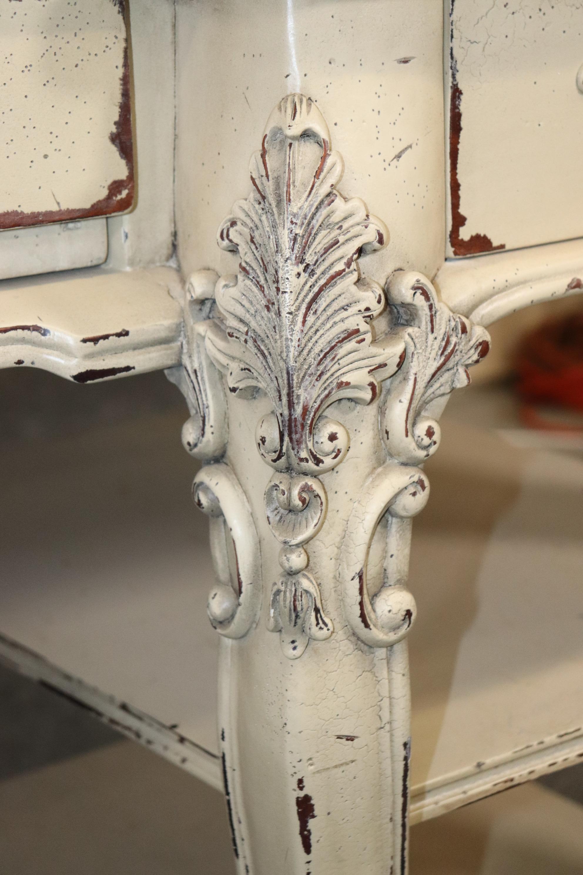 French Louis XV Style Distressed Painted Desk Writing Table For Sale 3