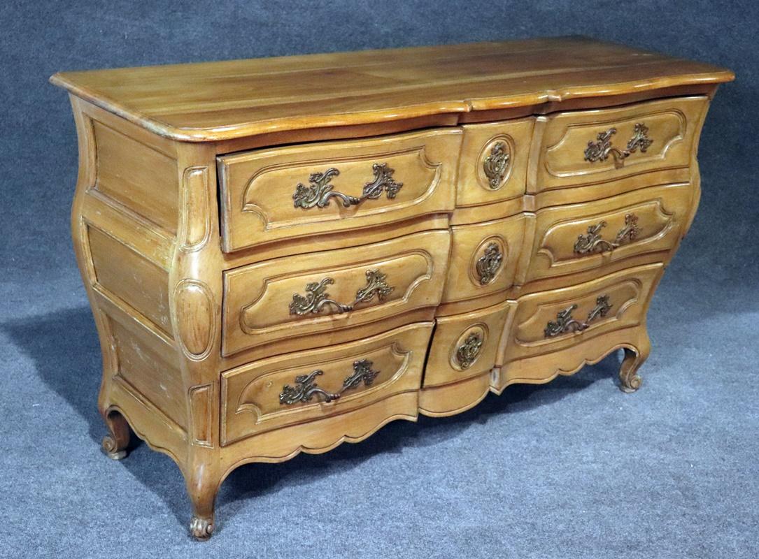 Auffray Style Carved French Louis XV Style Dresser Lined Drawers In Good Condition For Sale In Swedesboro, NJ