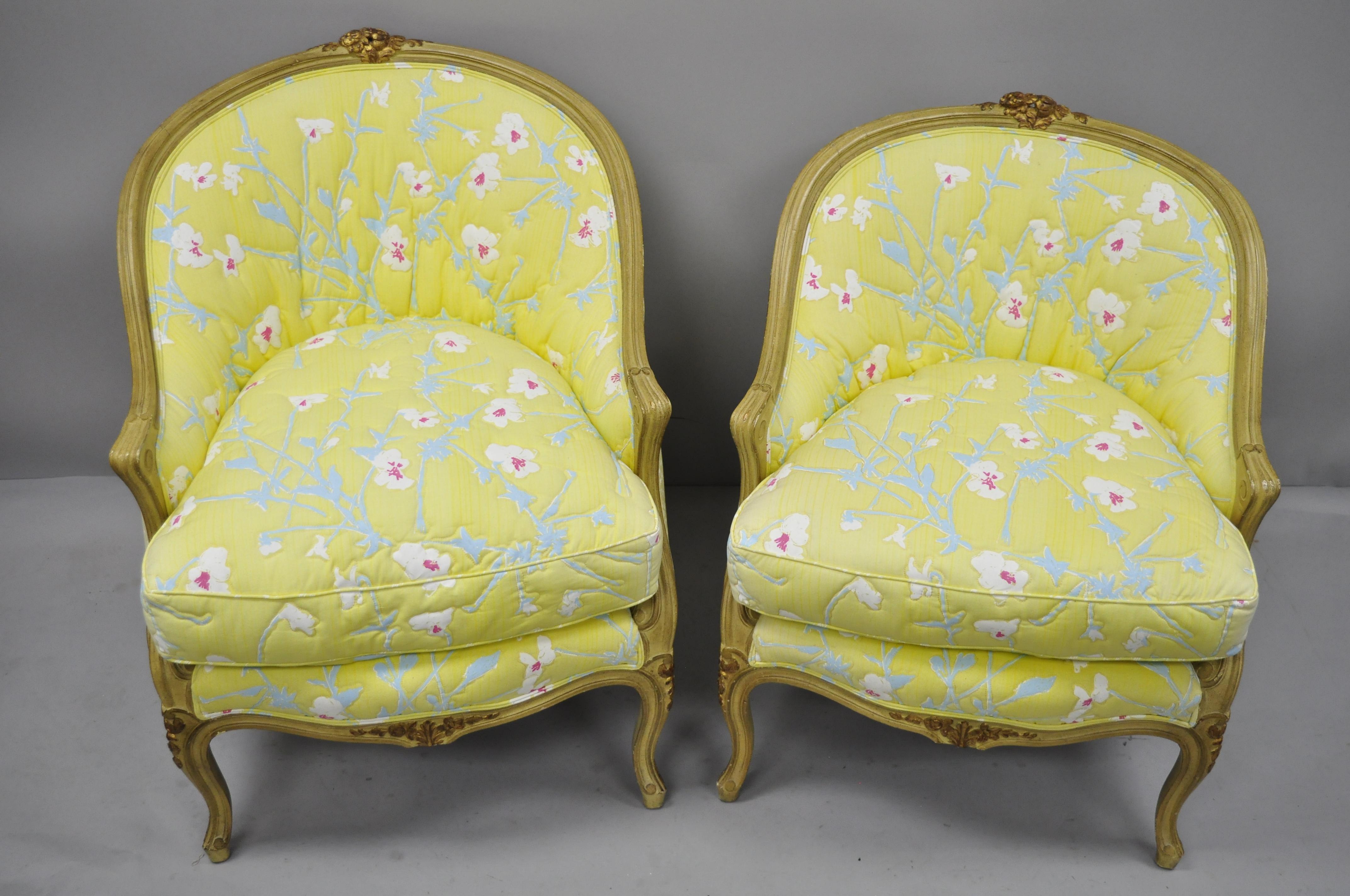 French Louis XV Style Duchesse Brisee Chaise Pair of Bergere Chairs and Ottoman In Good Condition In Philadelphia, PA