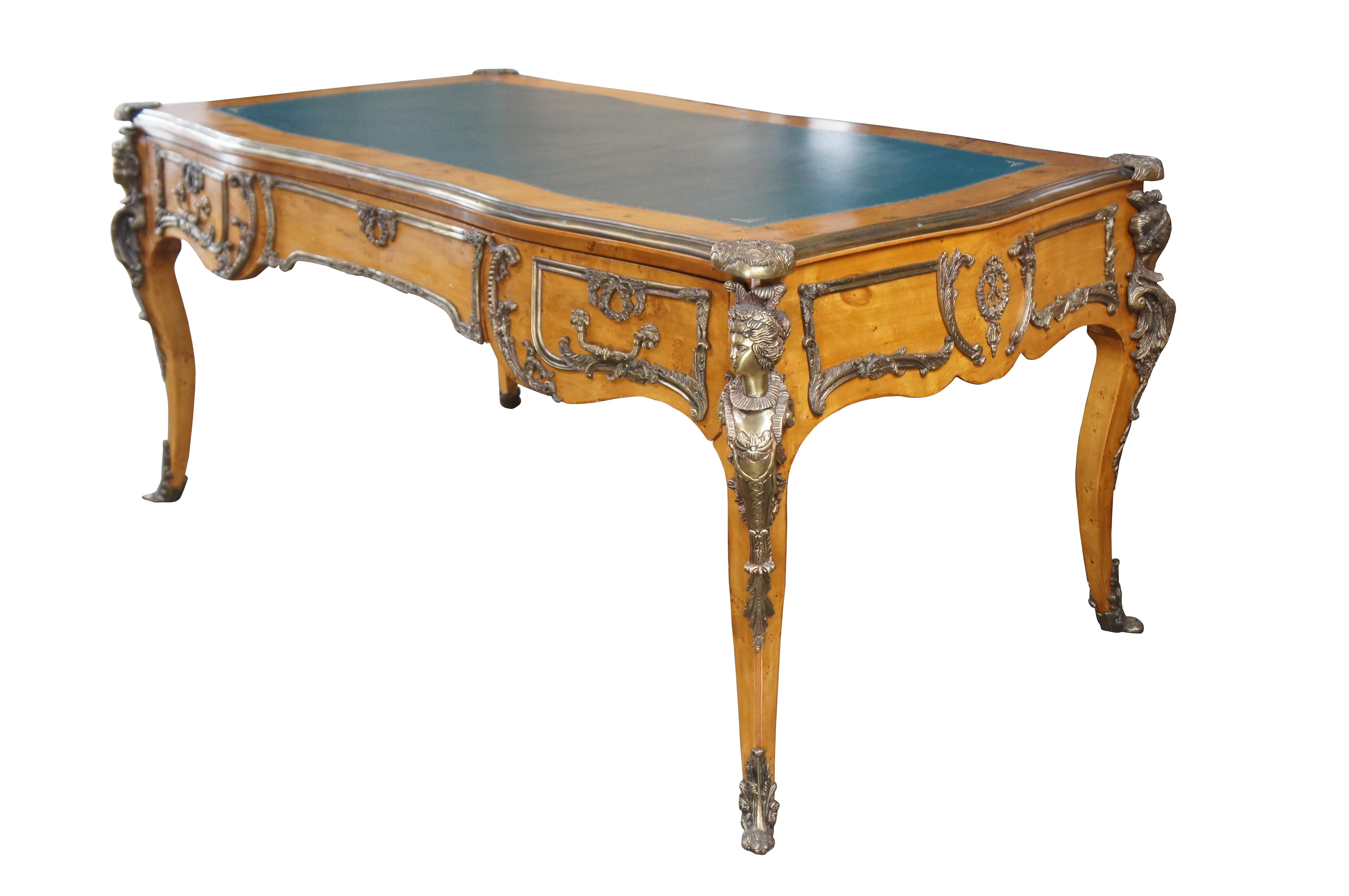 Scrivania francese in radica d'acero figurata stile Luigi XV Napoleon Bureau Plat 72