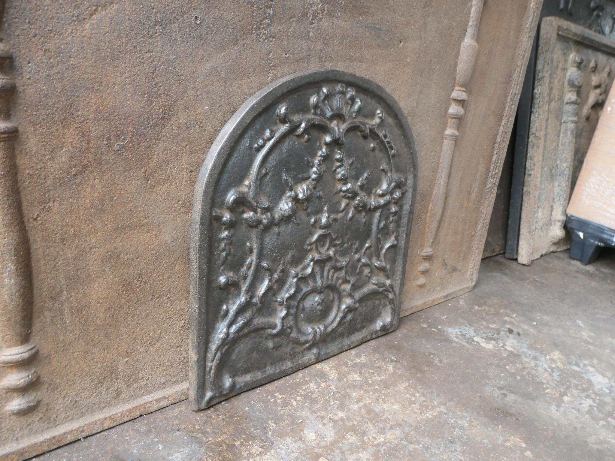 French Louis XV Style Fireback / Backsplash, 20th Century For Sale 6