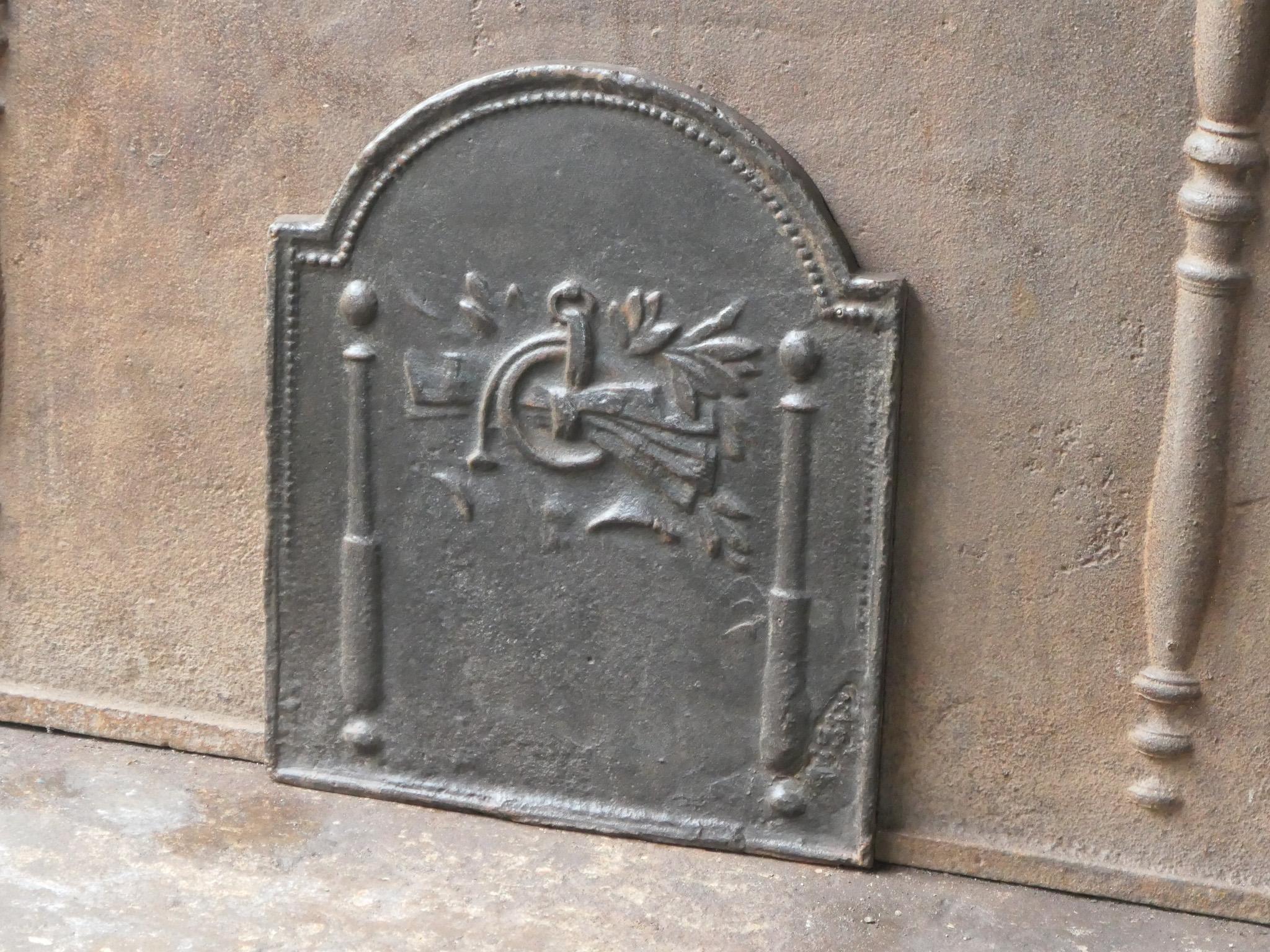Französischer Kamin im Louis-XV-Stil mit Kaminschirm und Rückwand, 20. Jahrhundert im Zustand „Gut“ im Angebot in Amerongen, NL