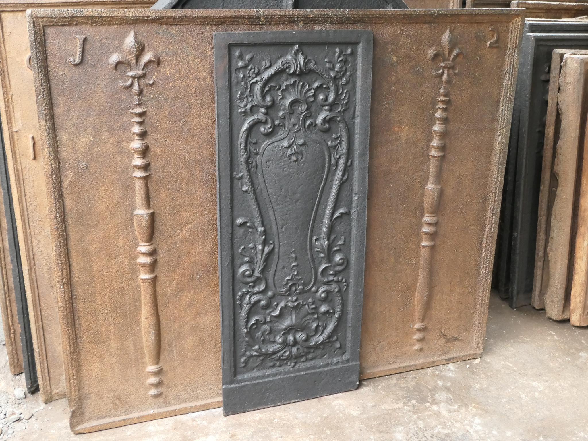 French Louis XV Style Fireback In Good Condition In Amerongen, NL