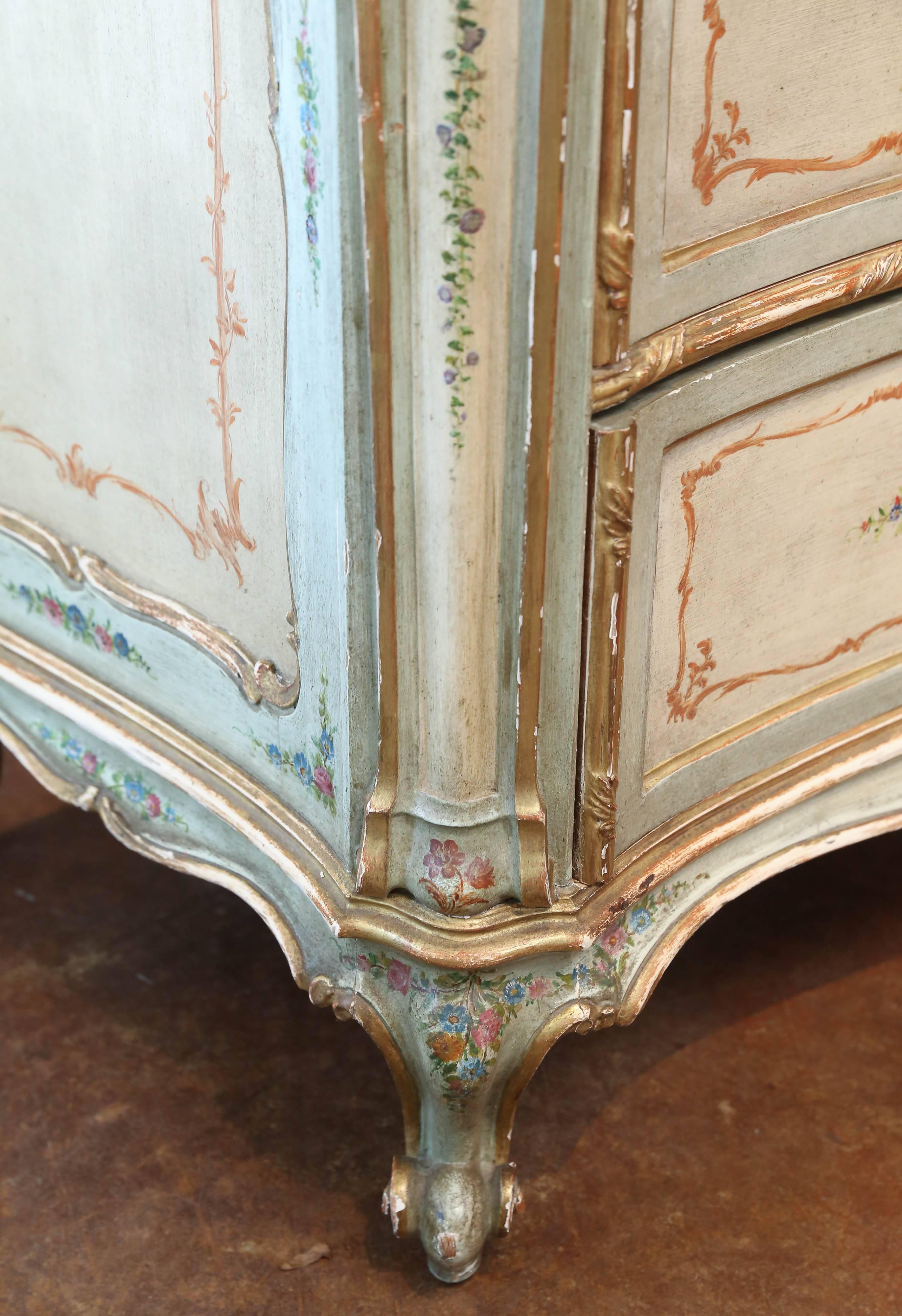 French Louis XV Style Floral Painted Chest 19th Century with Gilt Embellishment In Excellent Condition In Houston, TX