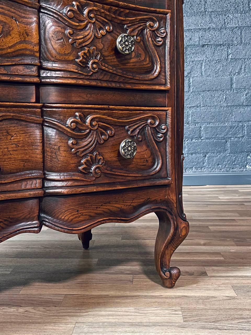 Comò francese a 3 cassetti in Oak di Henredon in stile Luigi XV 