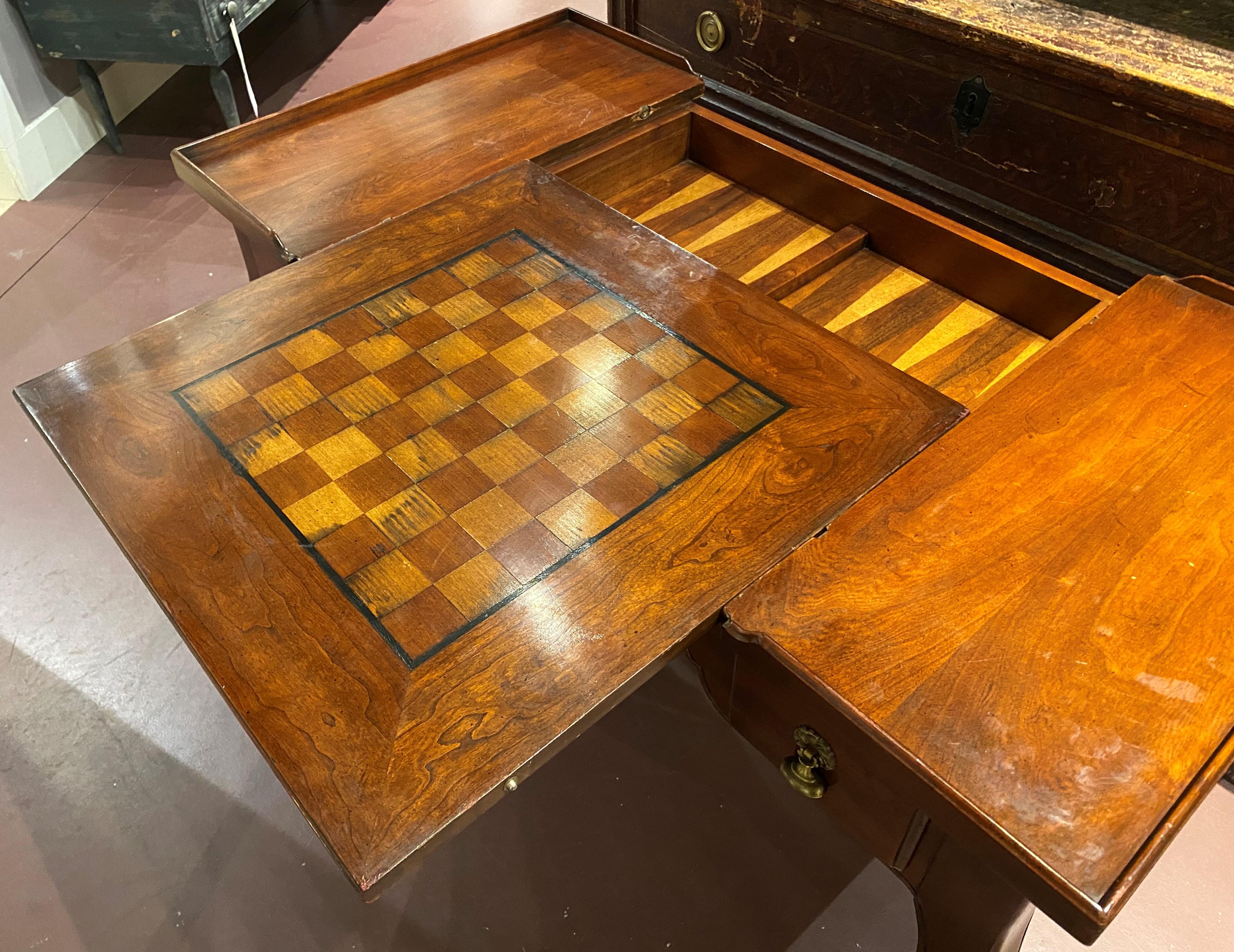 French Louis XV Style Gaming Table with Reversible and Removable Chessboard Top In Good Condition In Milford, NH