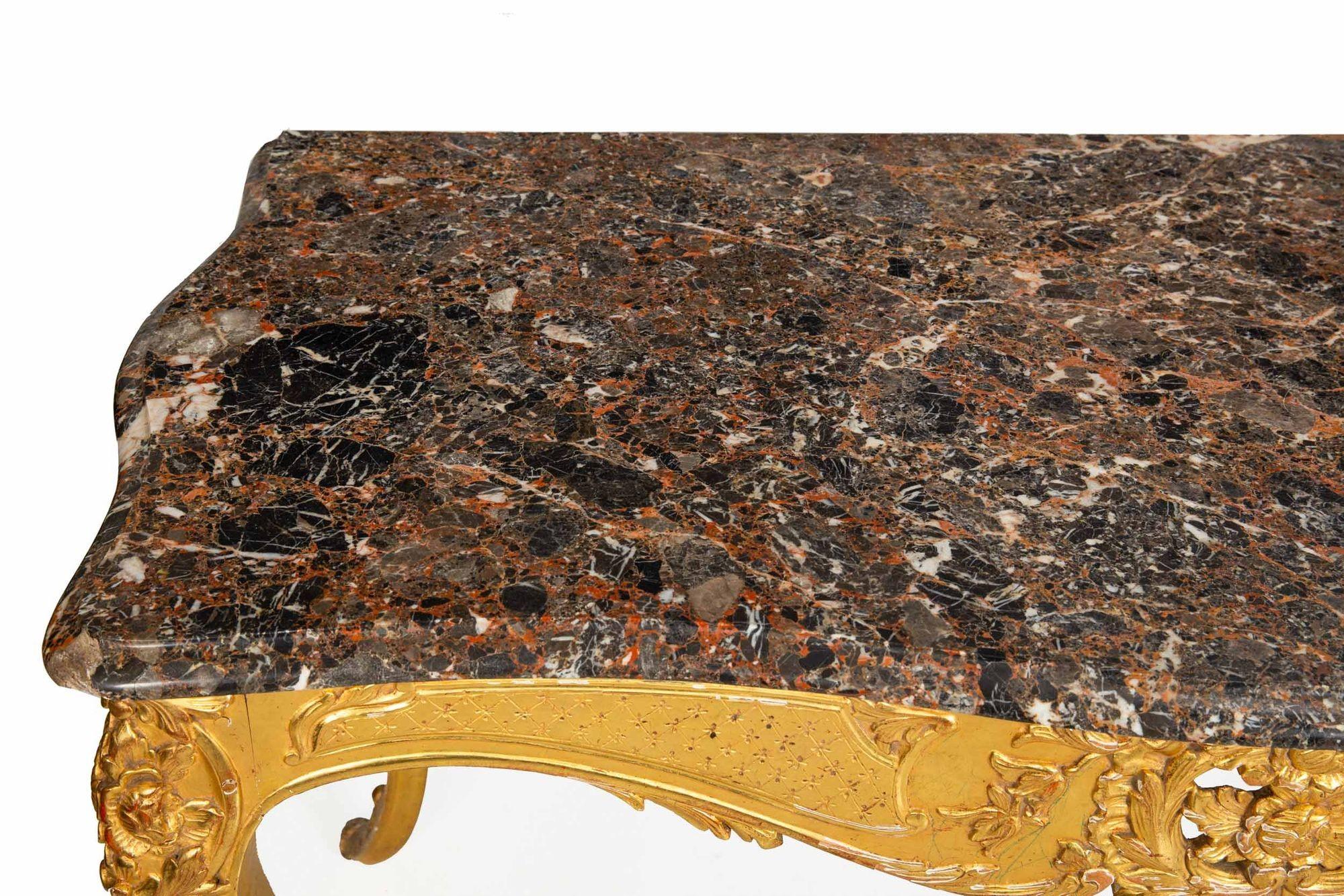 Marbre Table console ancienne de style Louis XV avec plateau en marbre doré en vente